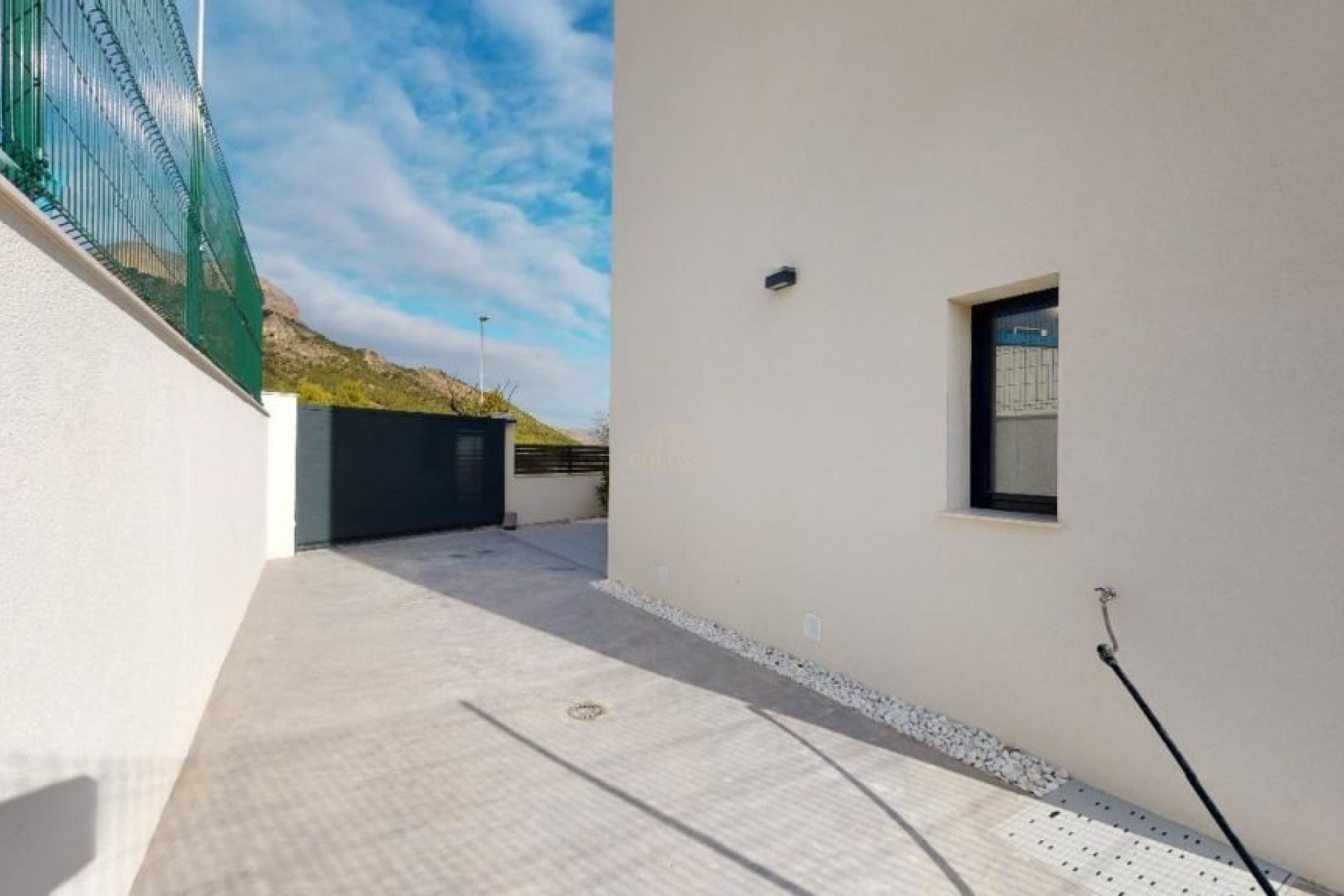 Resale - Chalet -
Polop - Alberca