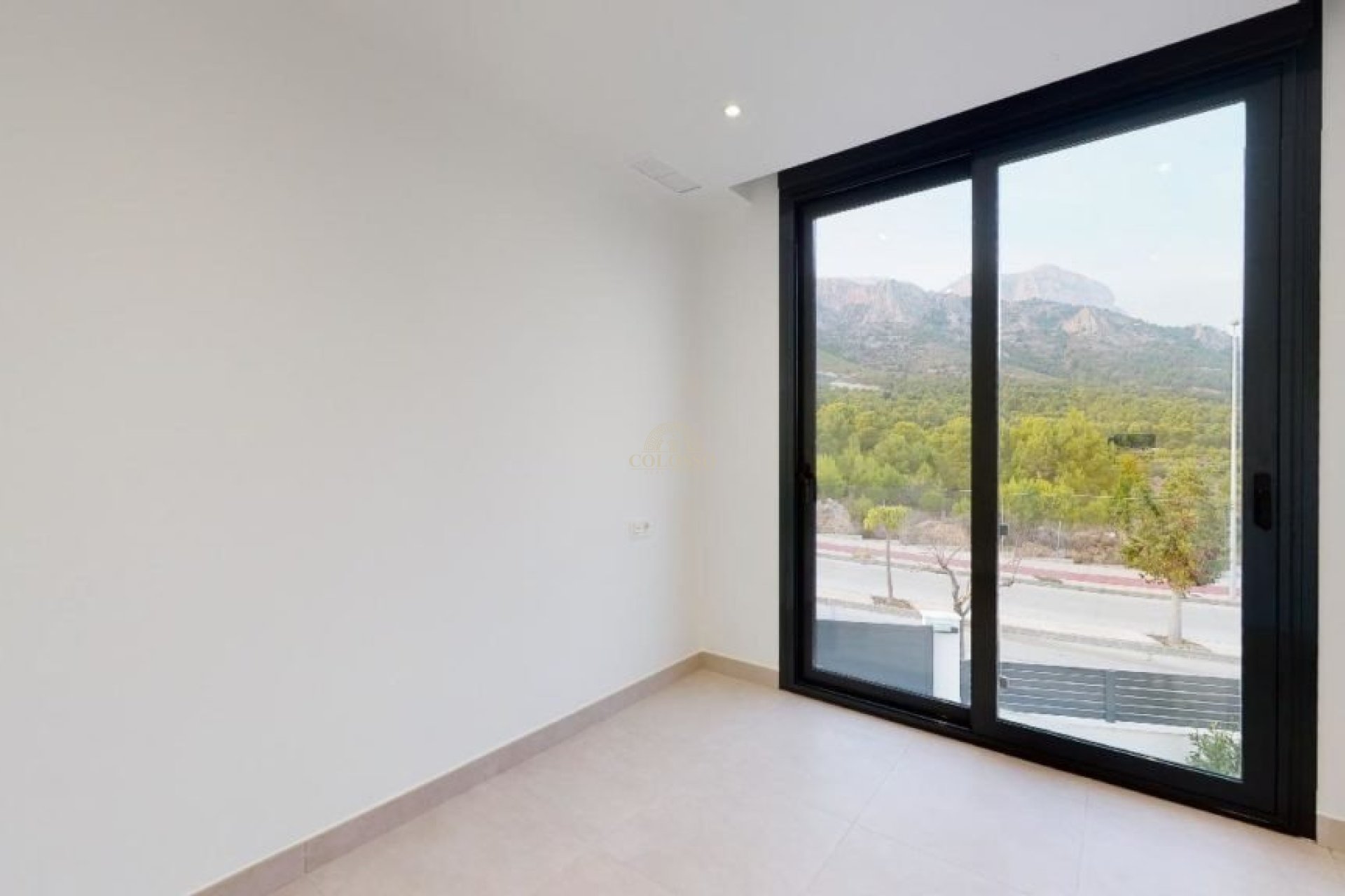 Resale - Chalet -
Polop - Alberca