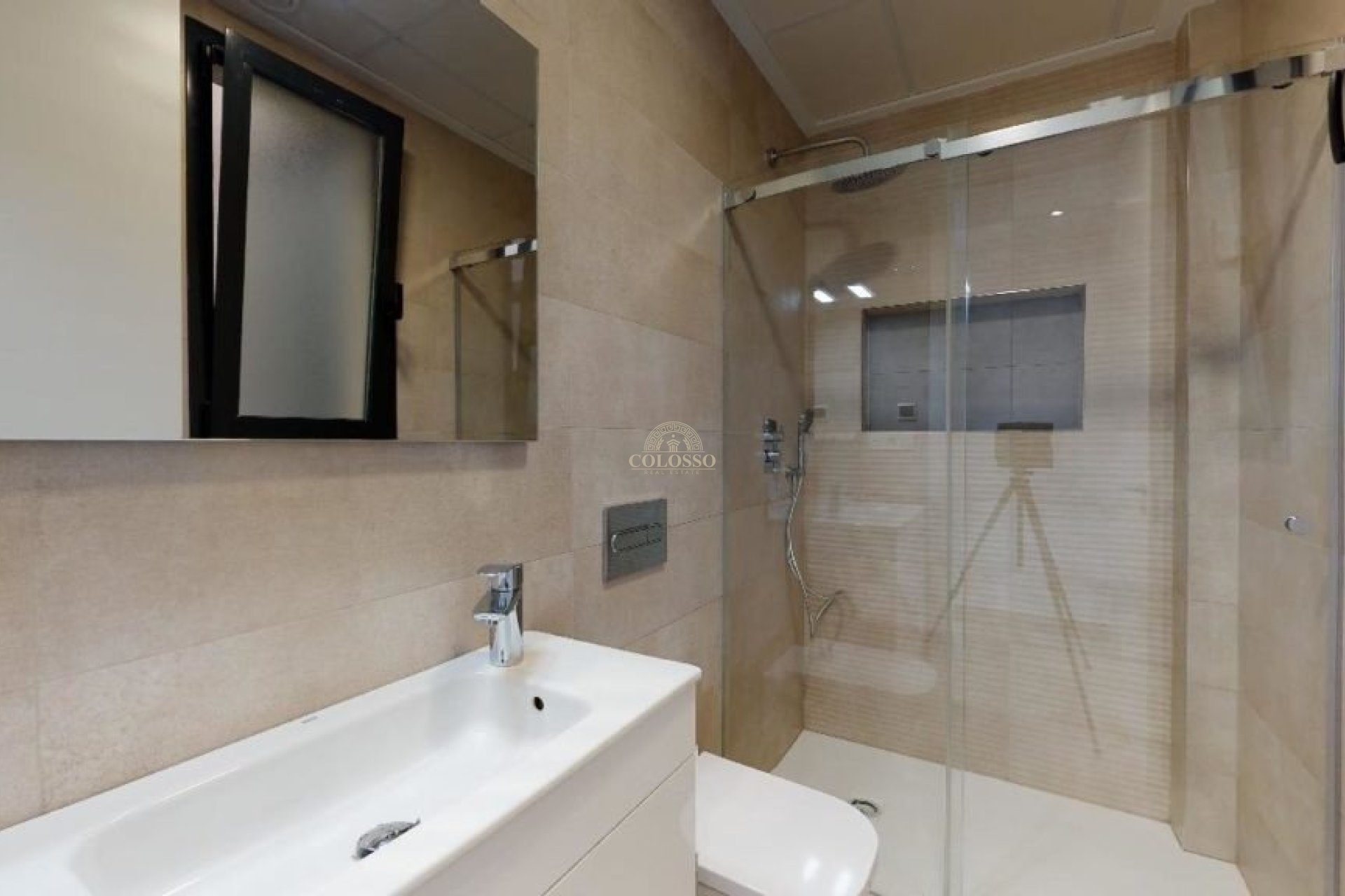 Resale - Chalet -
Polop - Alberca