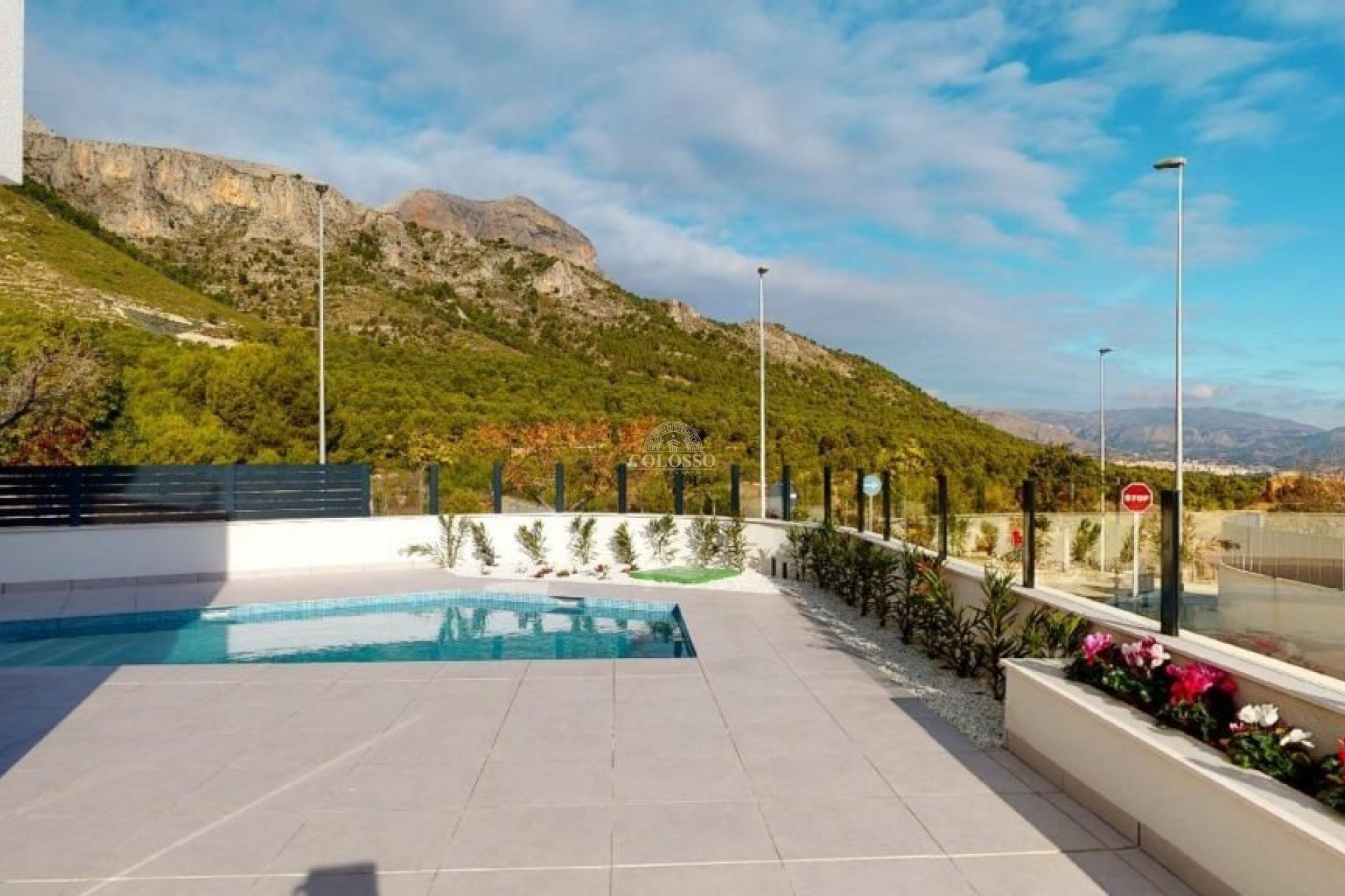 Resale - Chalet -
Polop - Alberca