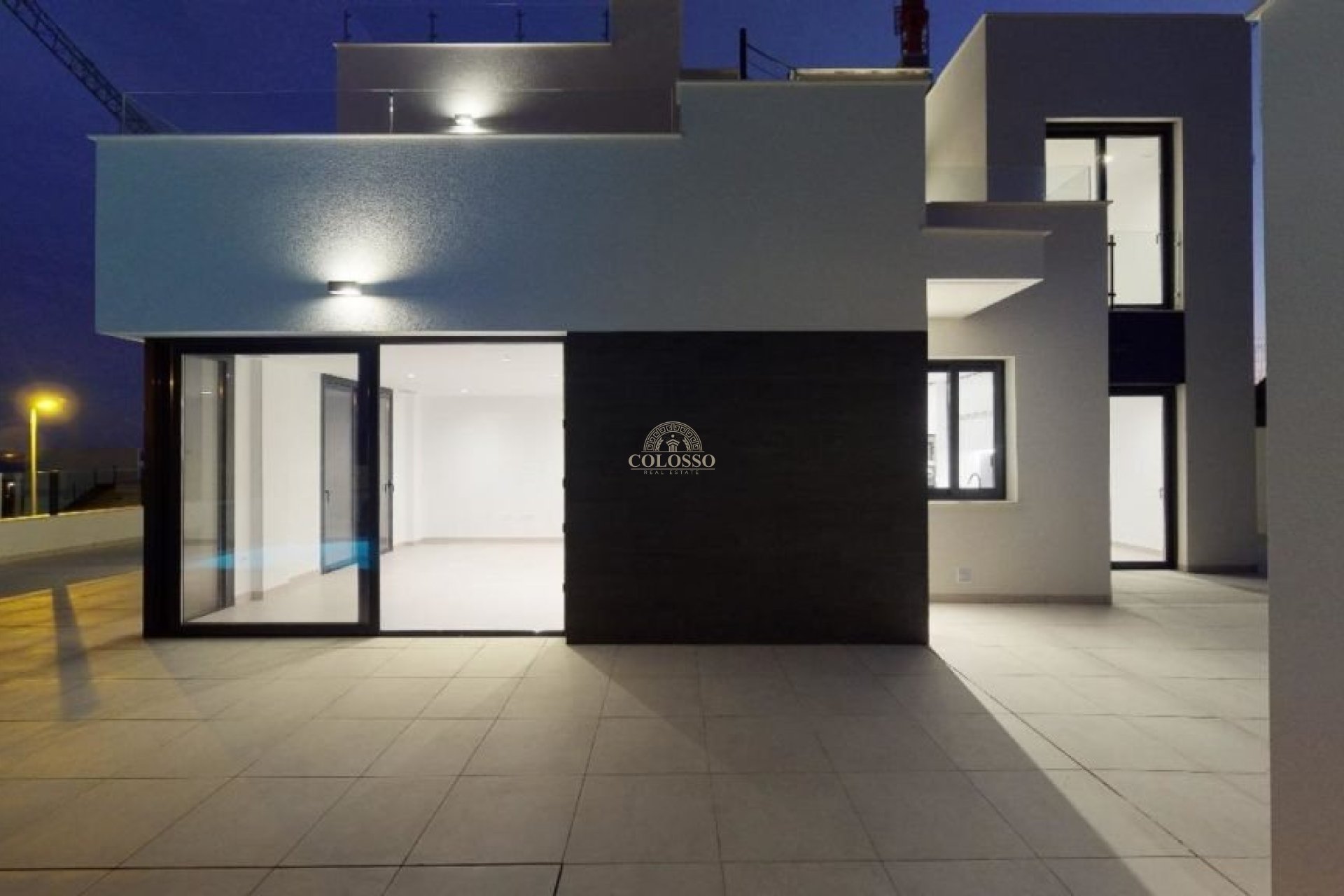 Resale - Chalet -
Polop - Alberca