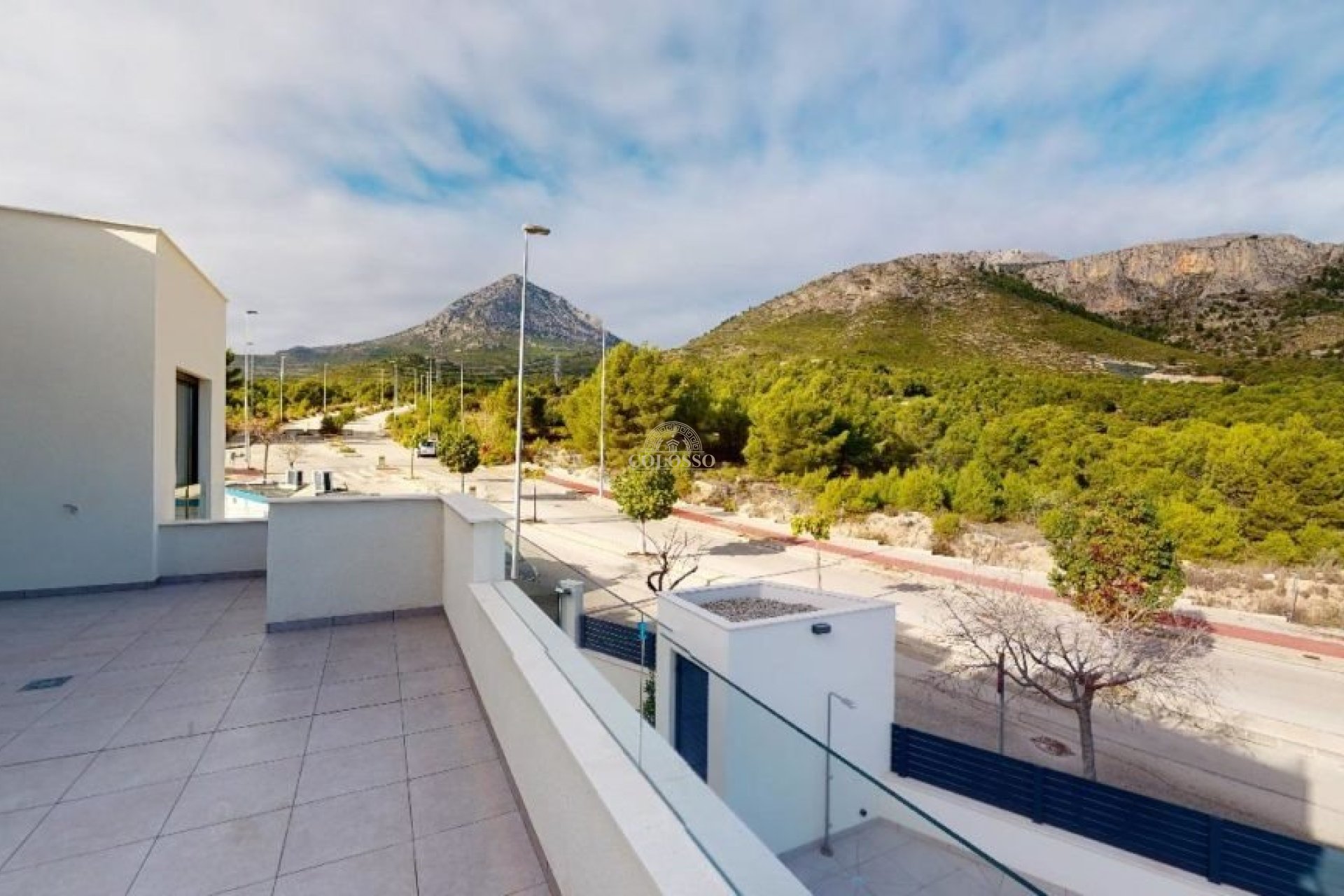 Resale - Chalet -
Polop - Alberca