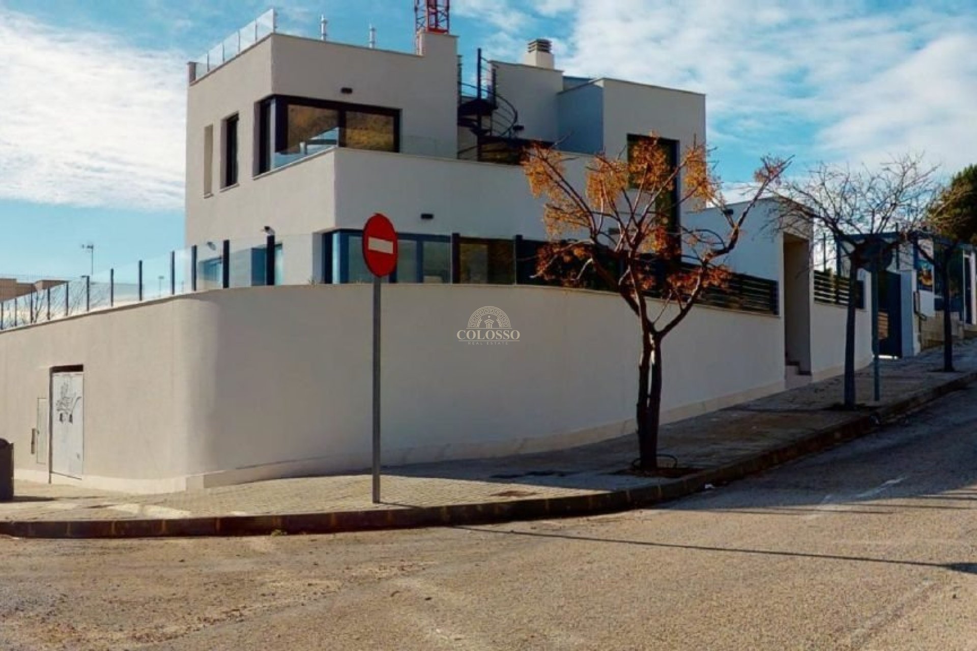 Resale - Chalet -
Polop - Alberca