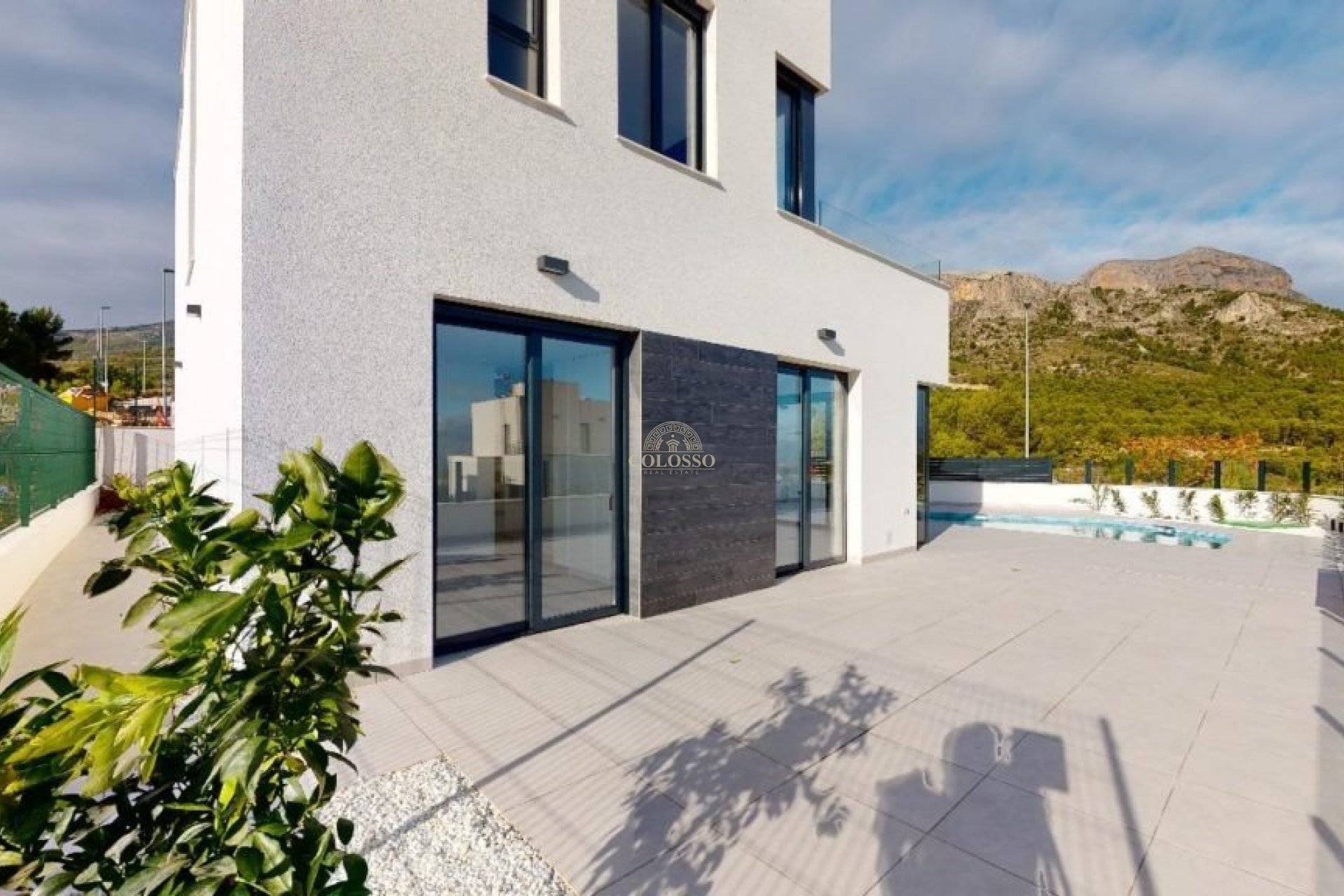 Resale - Chalet -
Polop - Alberca