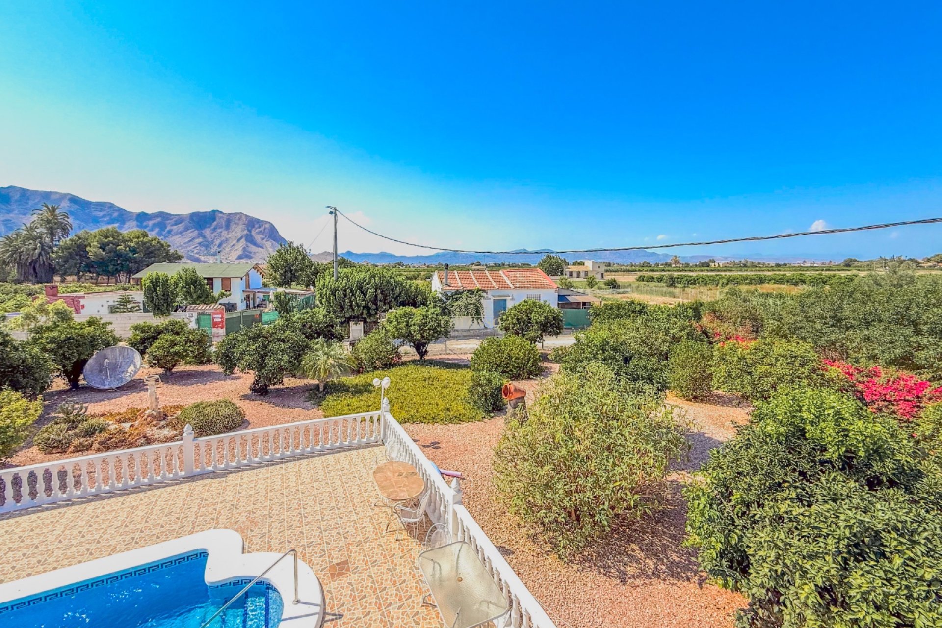 Resale - Chalet -
Rafal