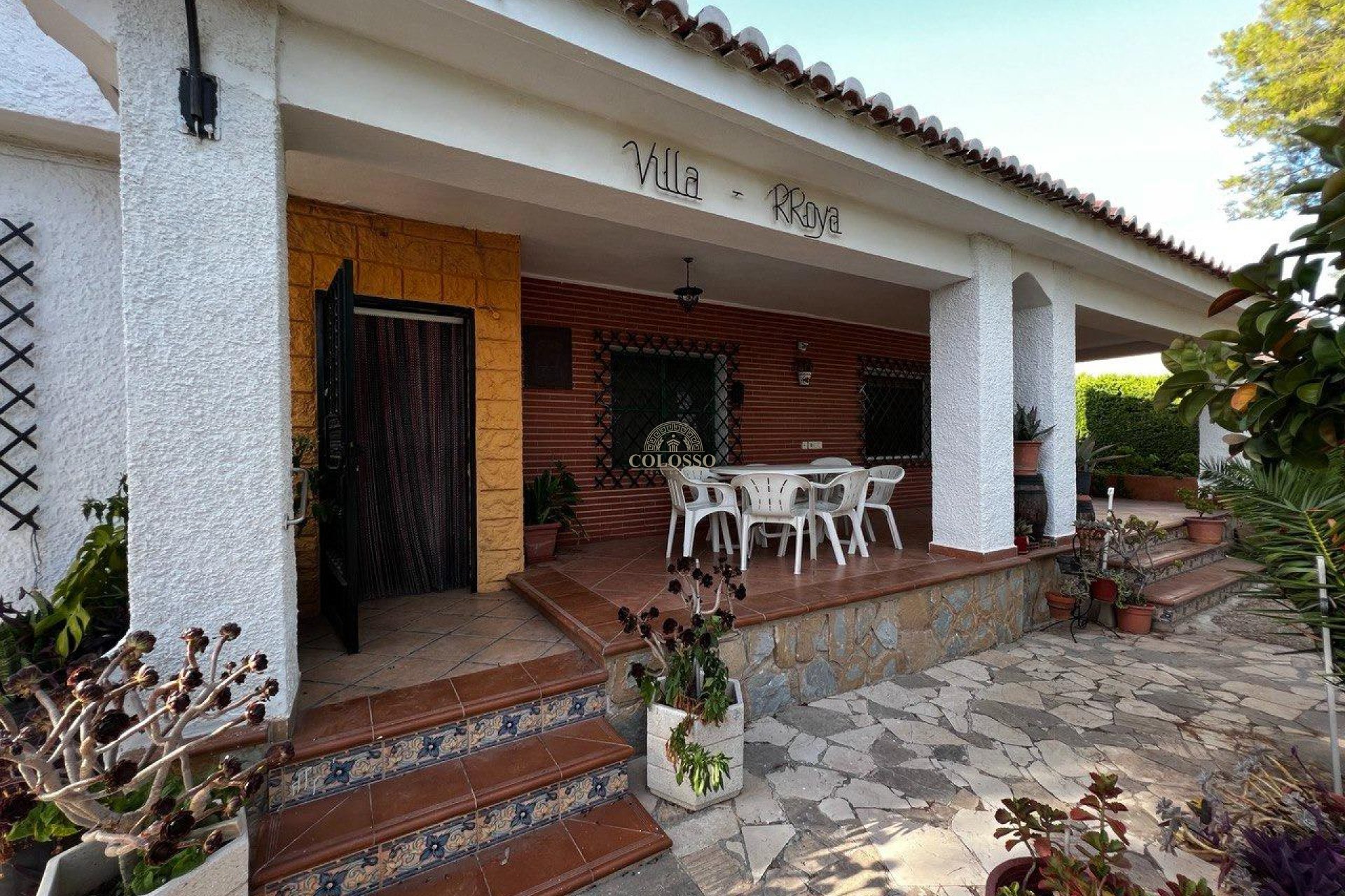 Resale - Chalet -
San Vicente del Raspeig - Sol y Luz