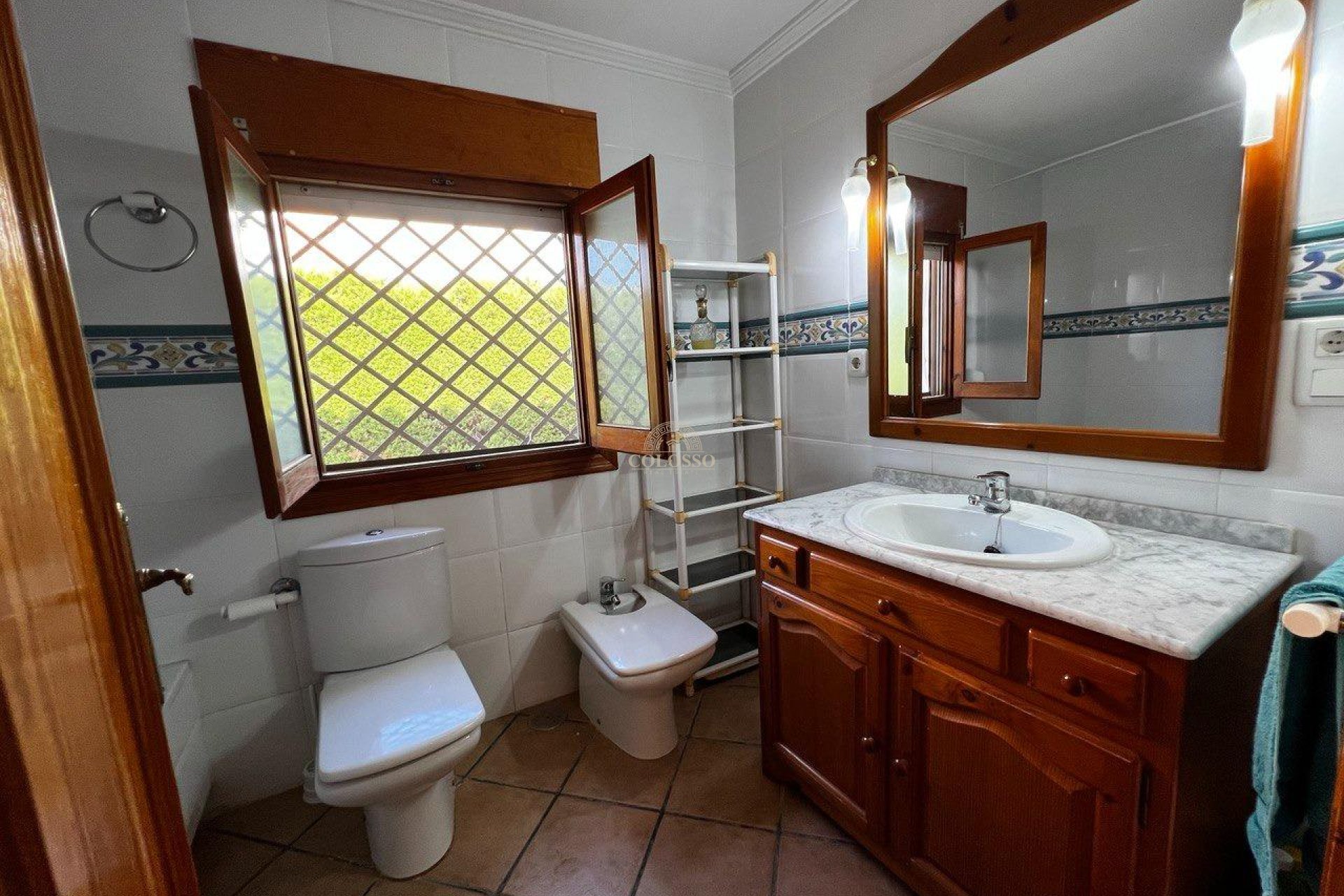 Resale - Chalet -
San Vicente del Raspeig - Sol y Luz