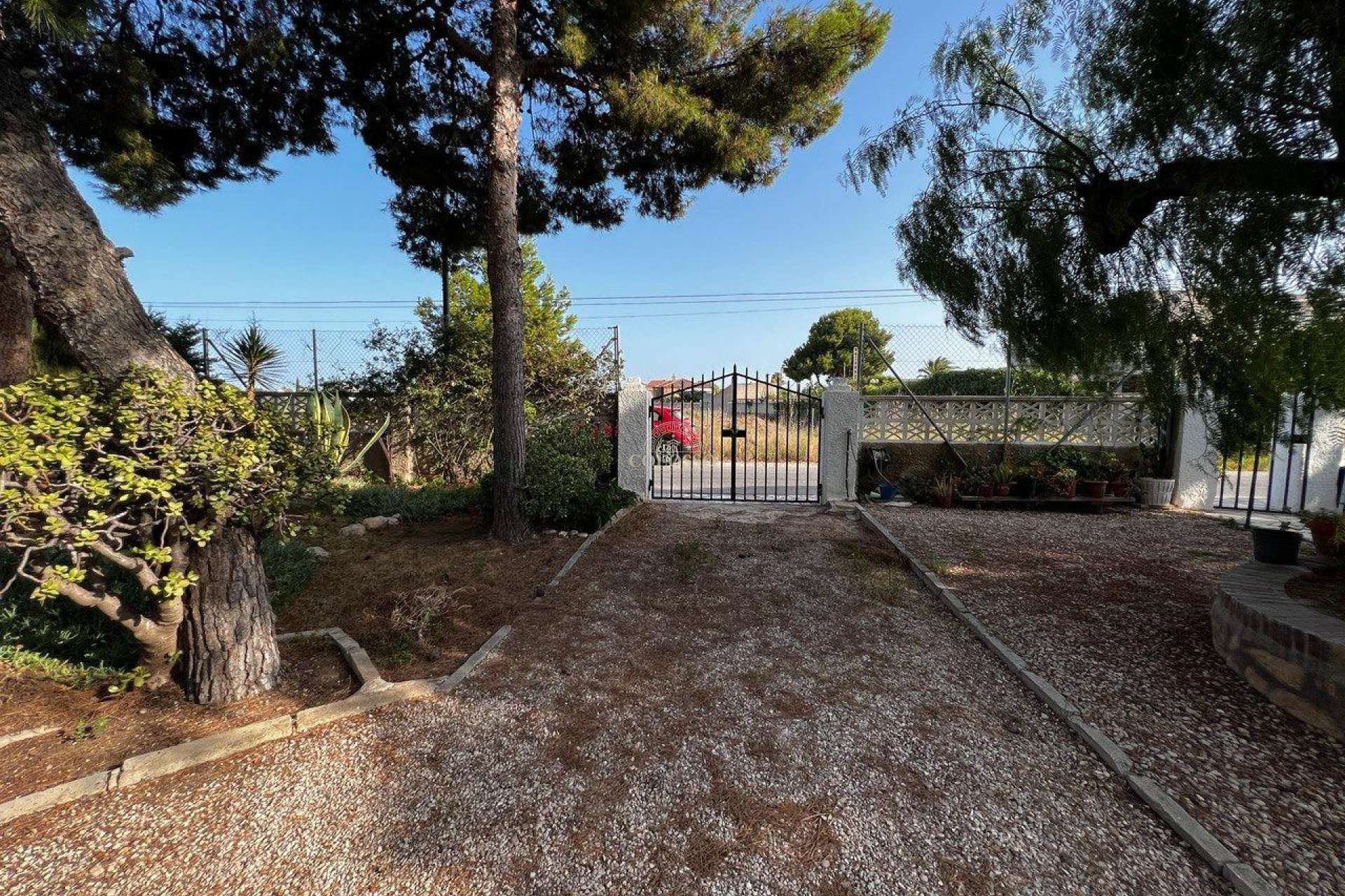 Resale - Chalet -
San Vicente del Raspeig - Sol y Luz