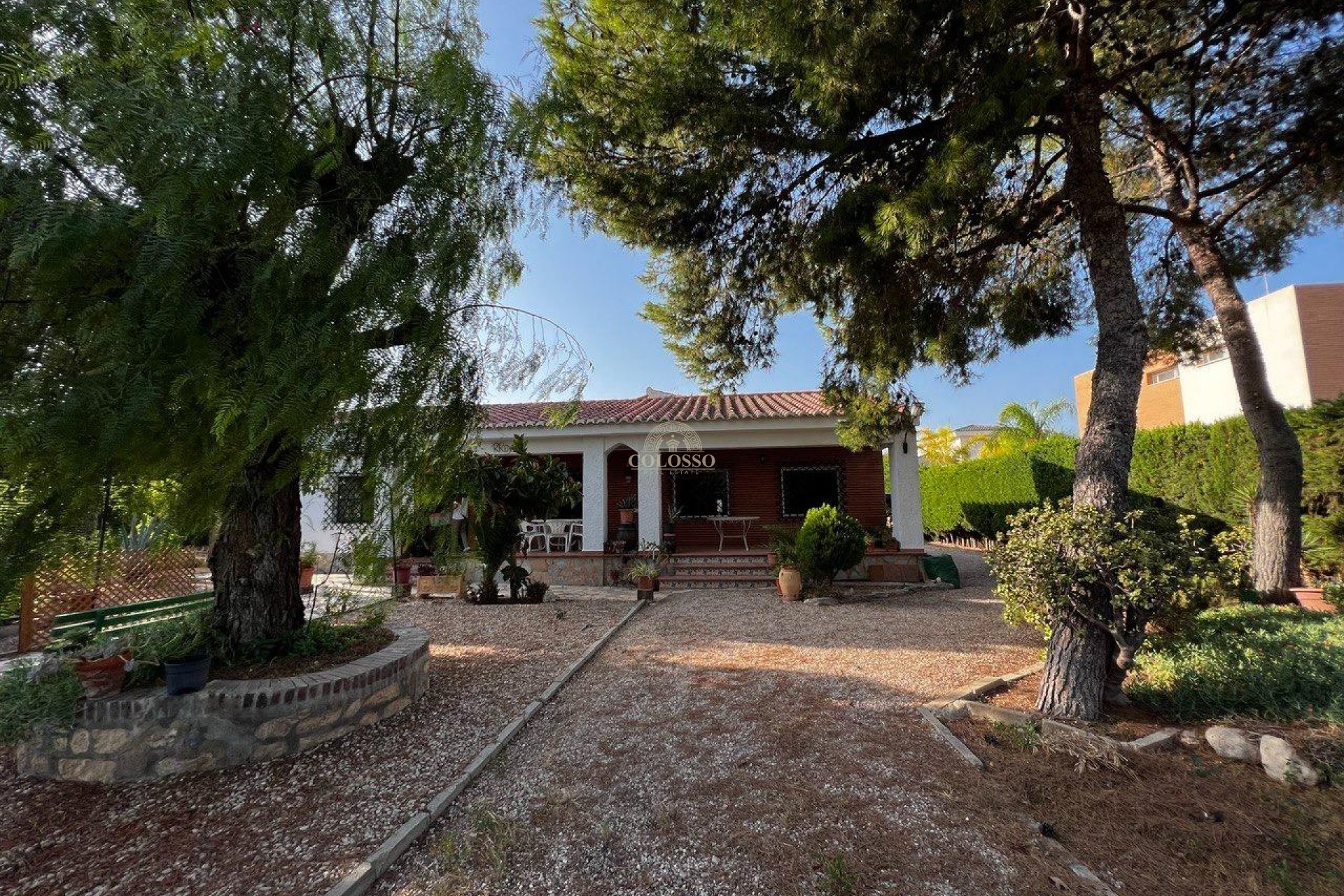 Resale - Chalet -
San Vicente del Raspeig - Sol y Luz