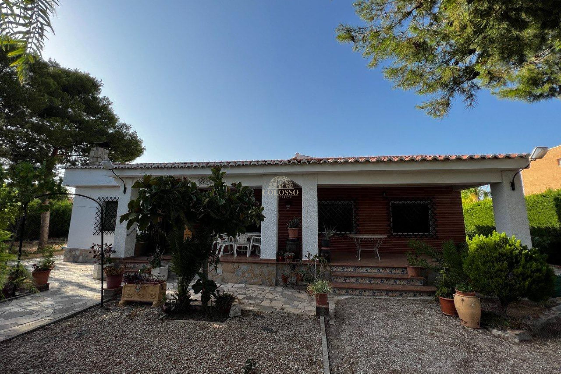 Resale - Chalet -
San Vicente del Raspeig - Sol y Luz