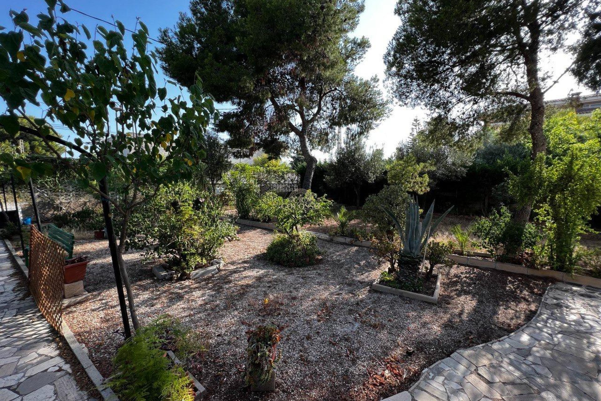 Resale - Chalet -
San Vicente del Raspeig - Sol y Luz