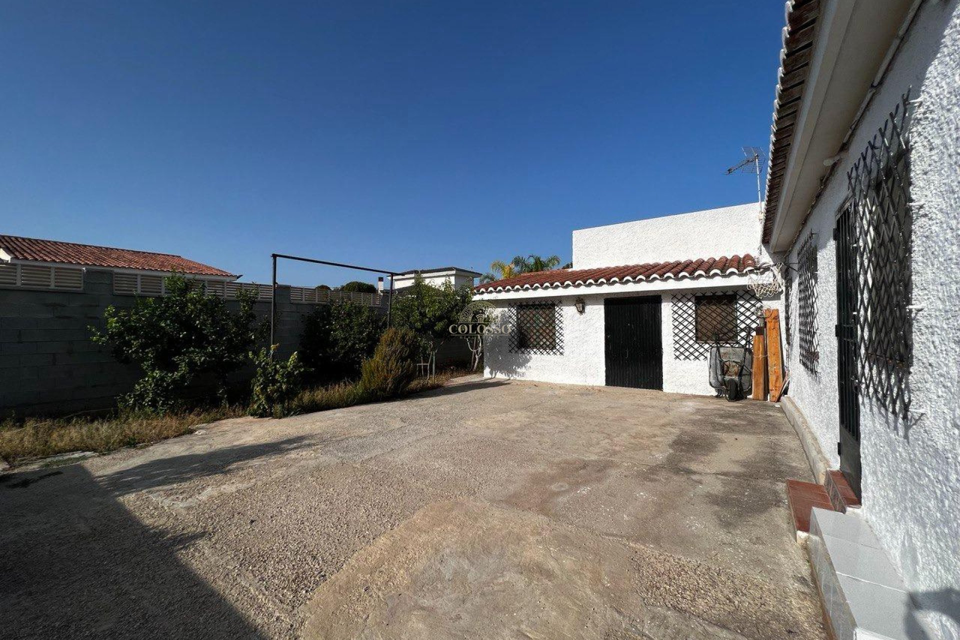 Resale - Chalet -
San Vicente del Raspeig - Sol y Luz