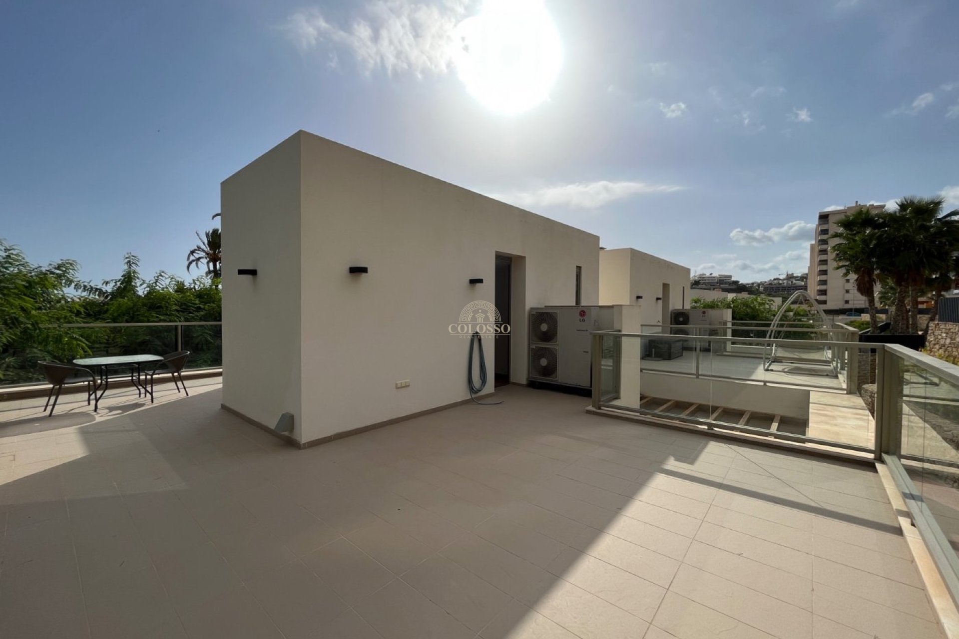 Resale - Chalet -
Villajoyosa - 1a linea