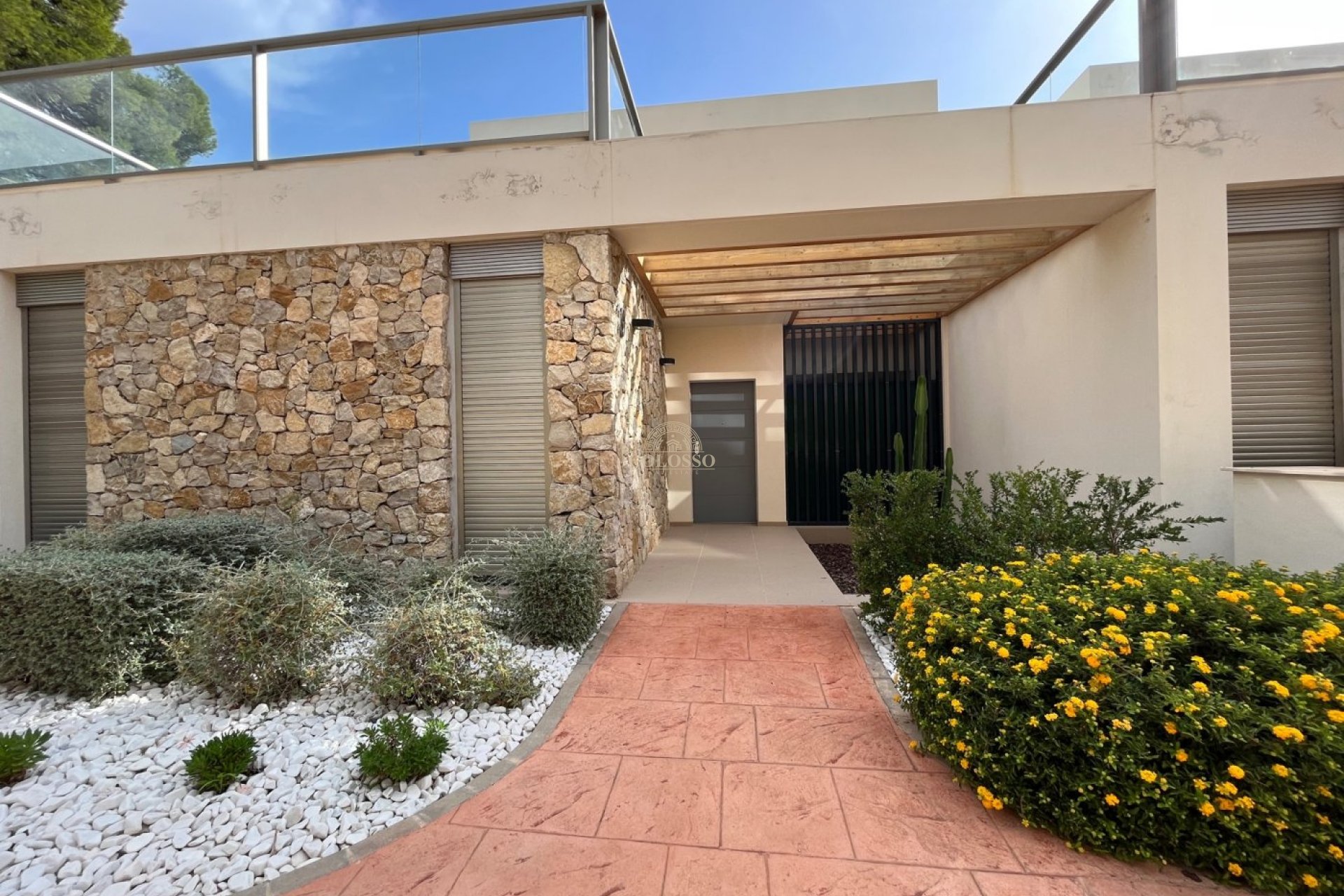 Resale - Chalet -
Villajoyosa - 1a linea