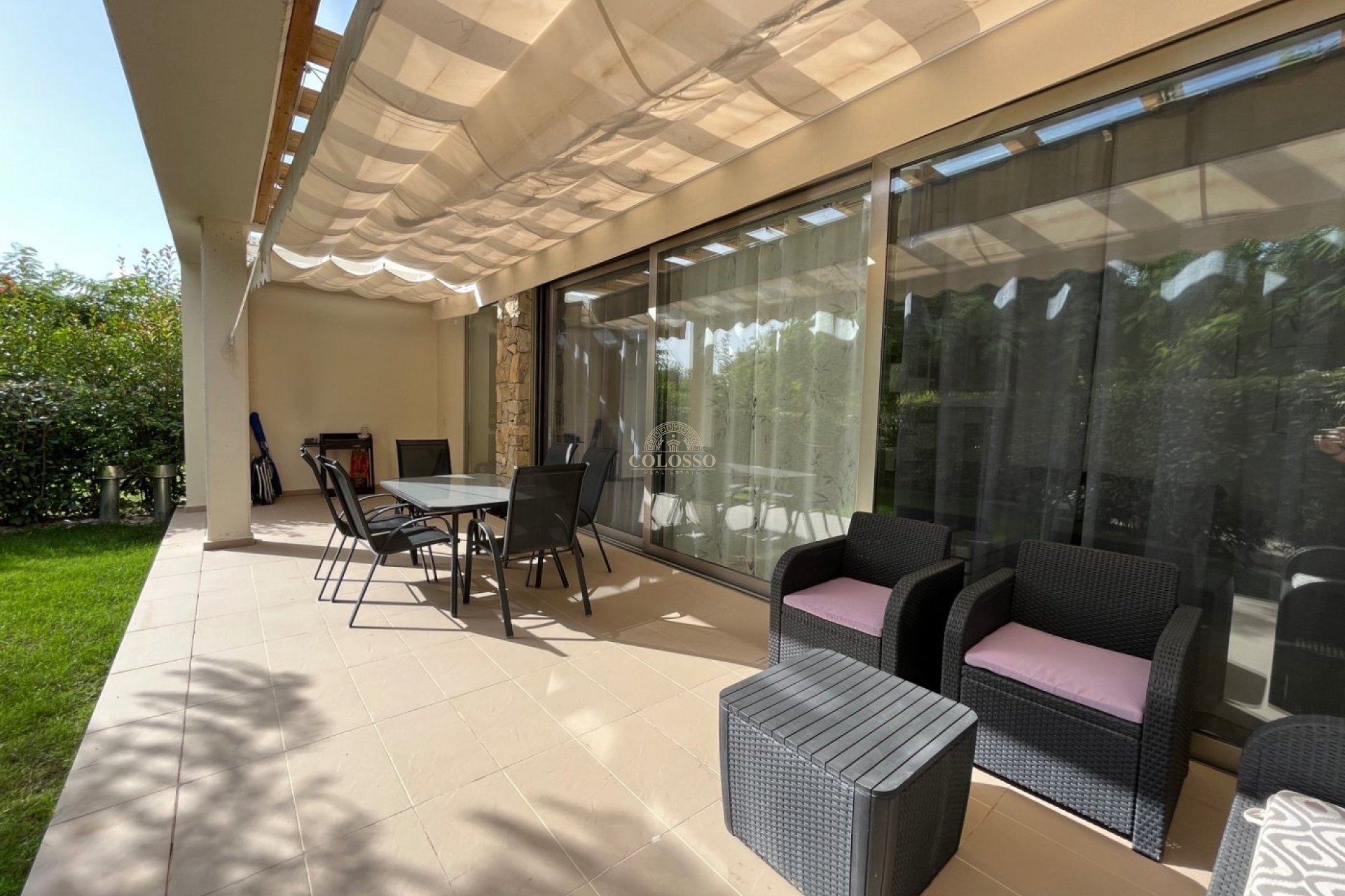 Resale - Chalet -
Villajoyosa - 1a linea