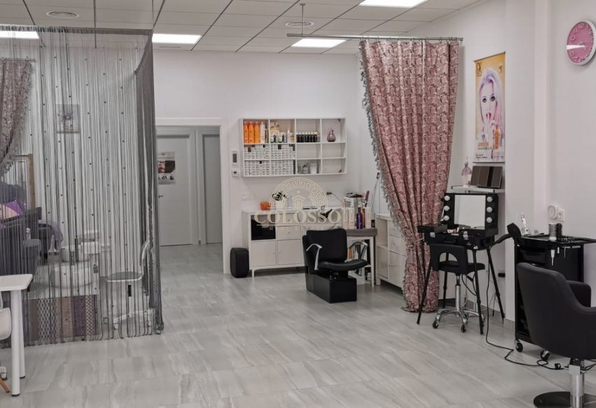 Resale - Commercial Premises -
Orihuela Costa - La Zenia