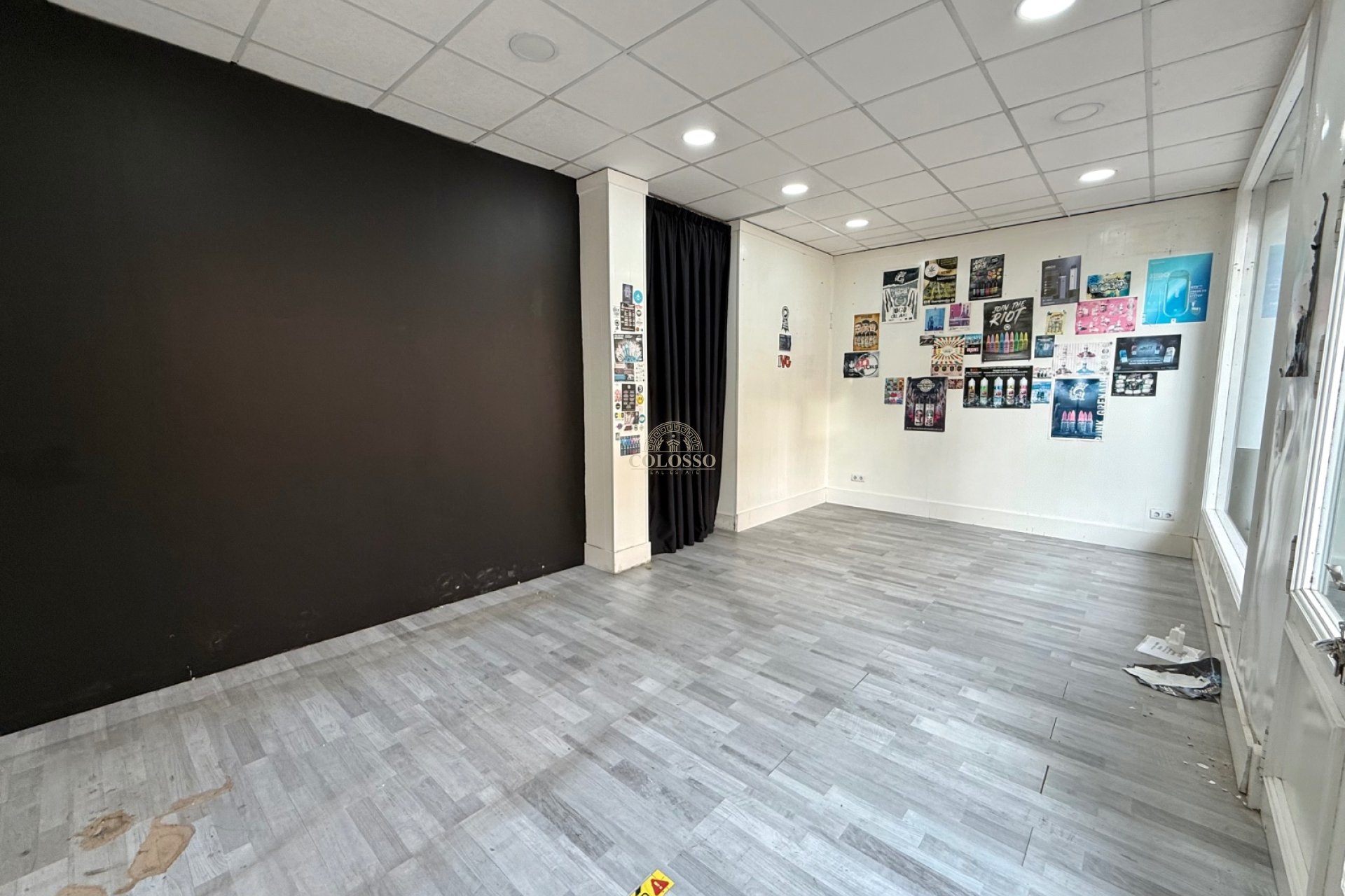 Resale - Commercial Premises -
Orihuela