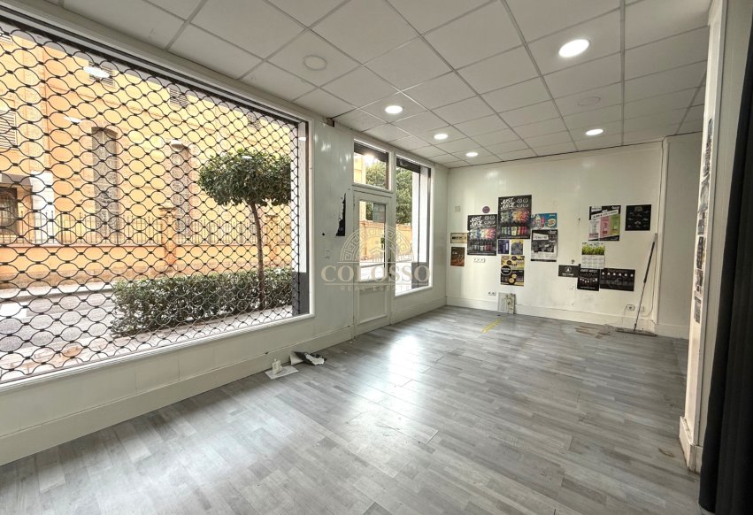 Resale - Commercial Premises -
Orihuela