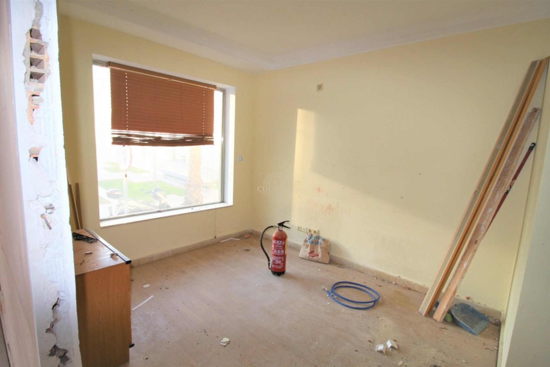 Resale - Commercial Premises -
Torrevieja - Centro