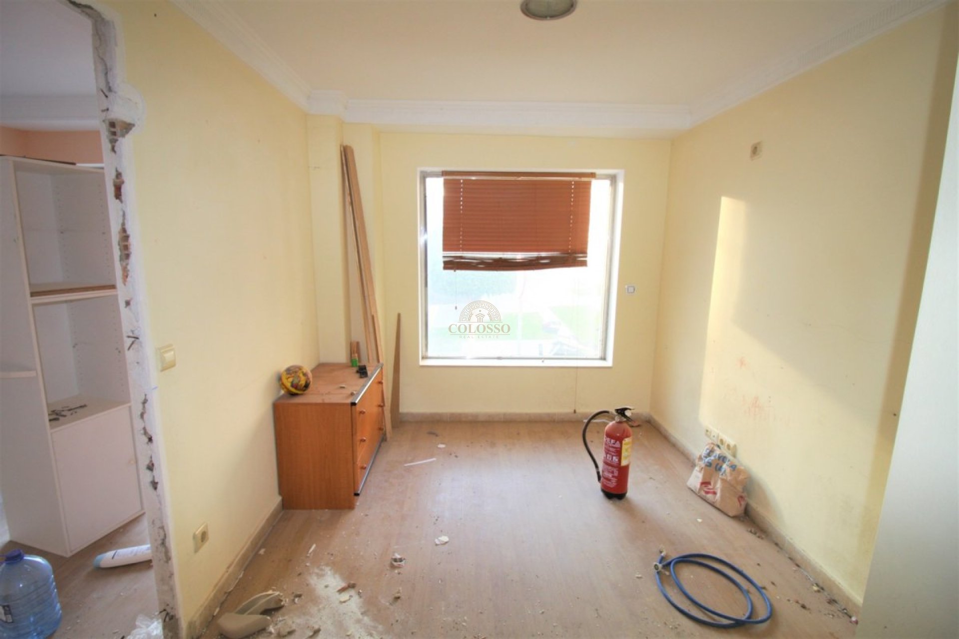 Resale - Commercial Premises -
Torrevieja - Centro