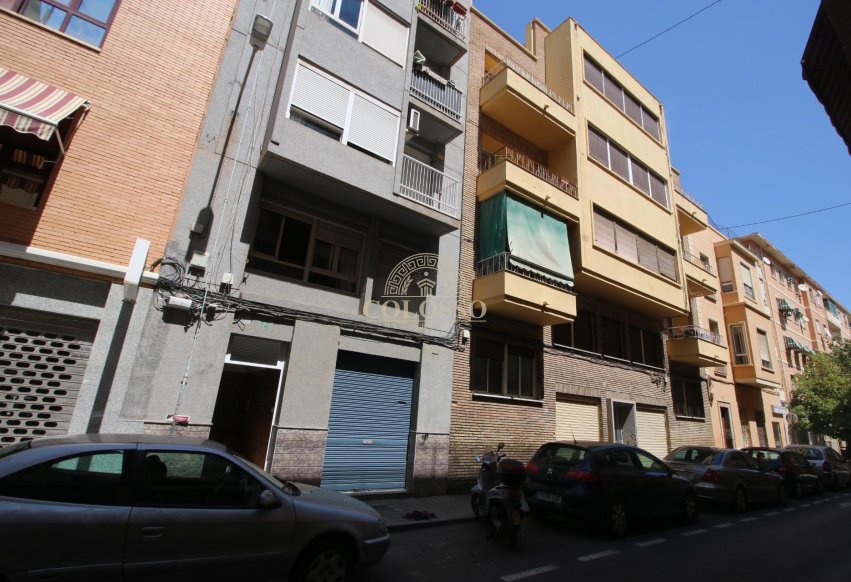 Resale - Edificio -
Alicante - Pla del bon repos