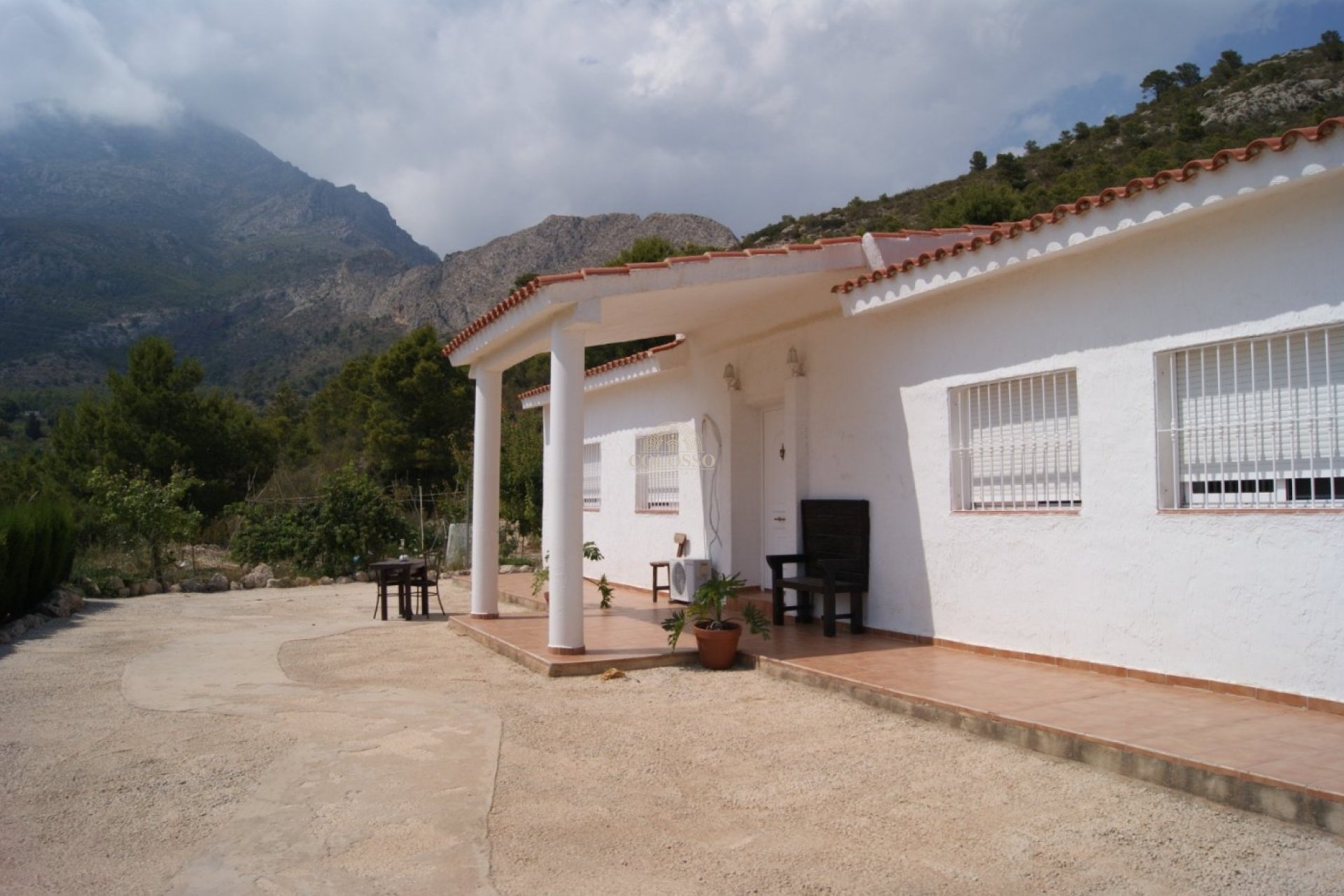 Resale - Finca rústica -
Finestrat - Finestrat pueblo