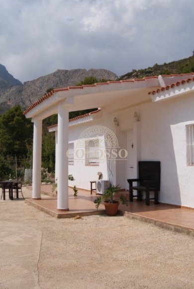 Resale - Finca rústica -
Finestrat - Finestrat pueblo