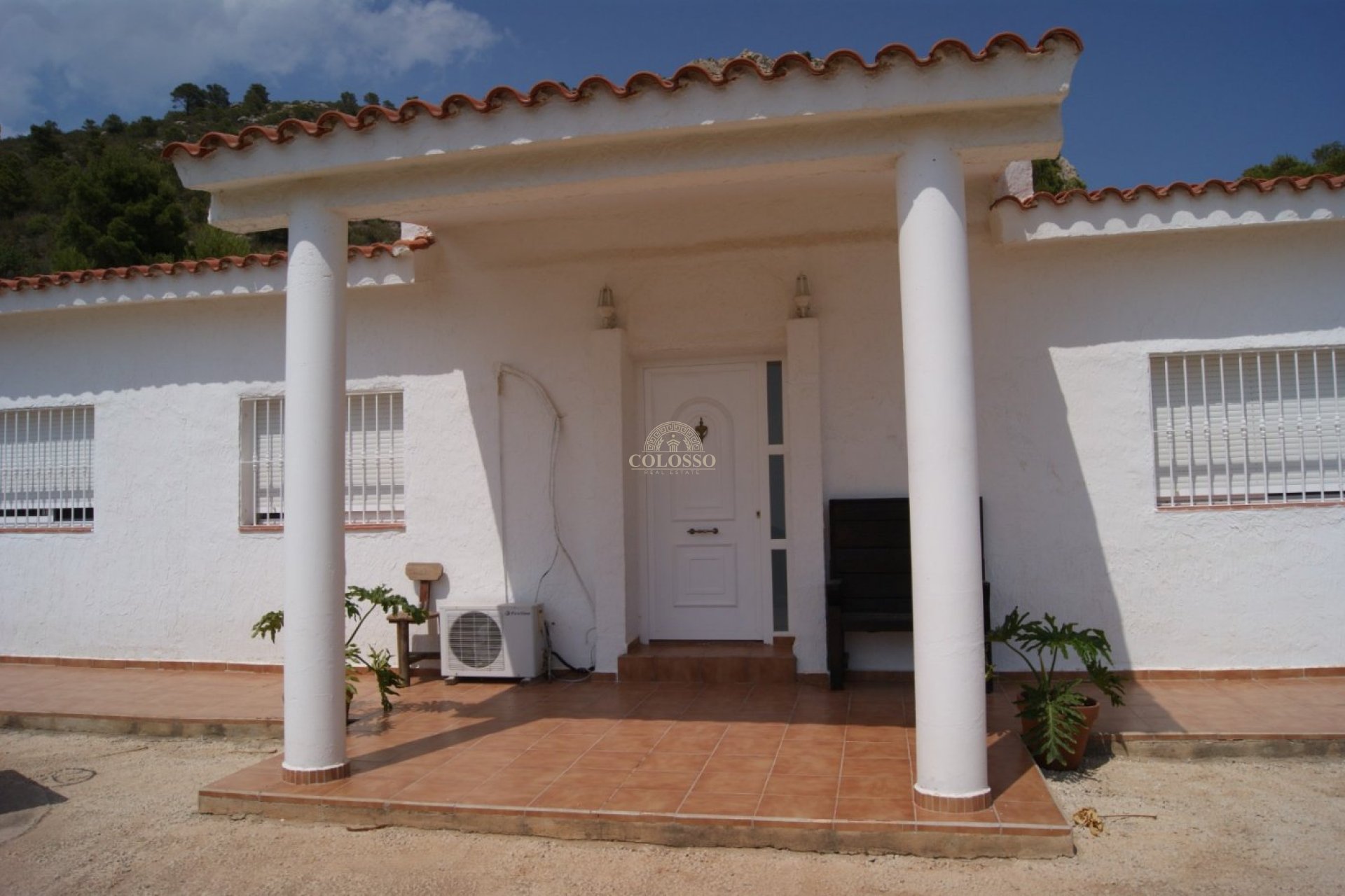 Resale - Finca rústica -
Finestrat - Finestrat pueblo