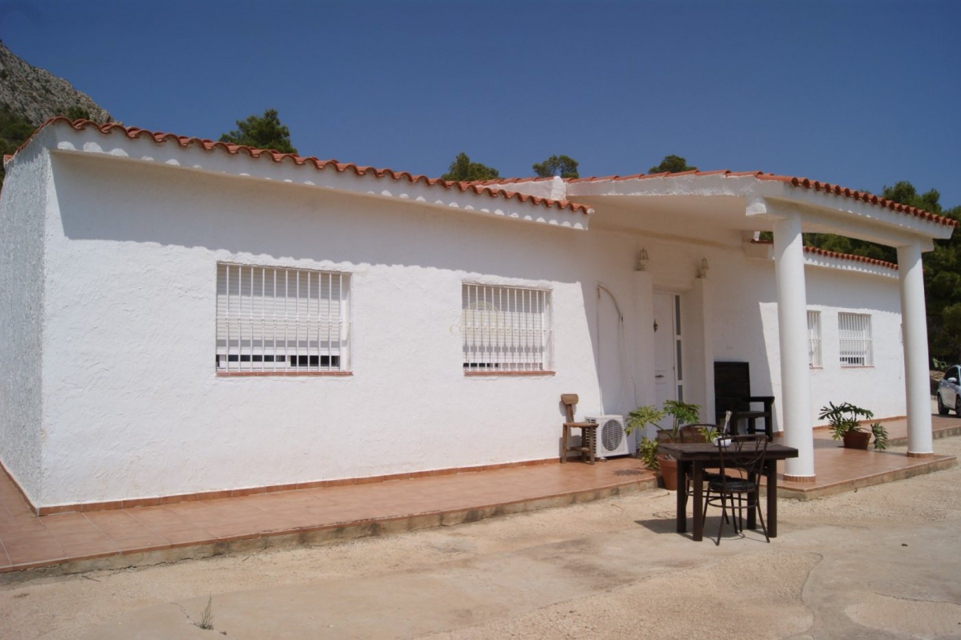 Resale - Finca rústica -
Finestrat - Finestrat pueblo