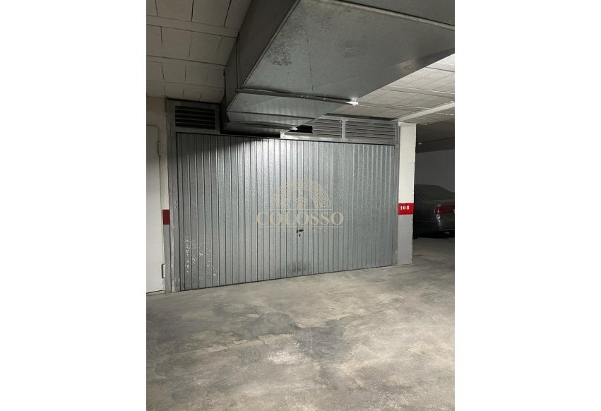 Resale - Garage -
Torrevieja - Centro