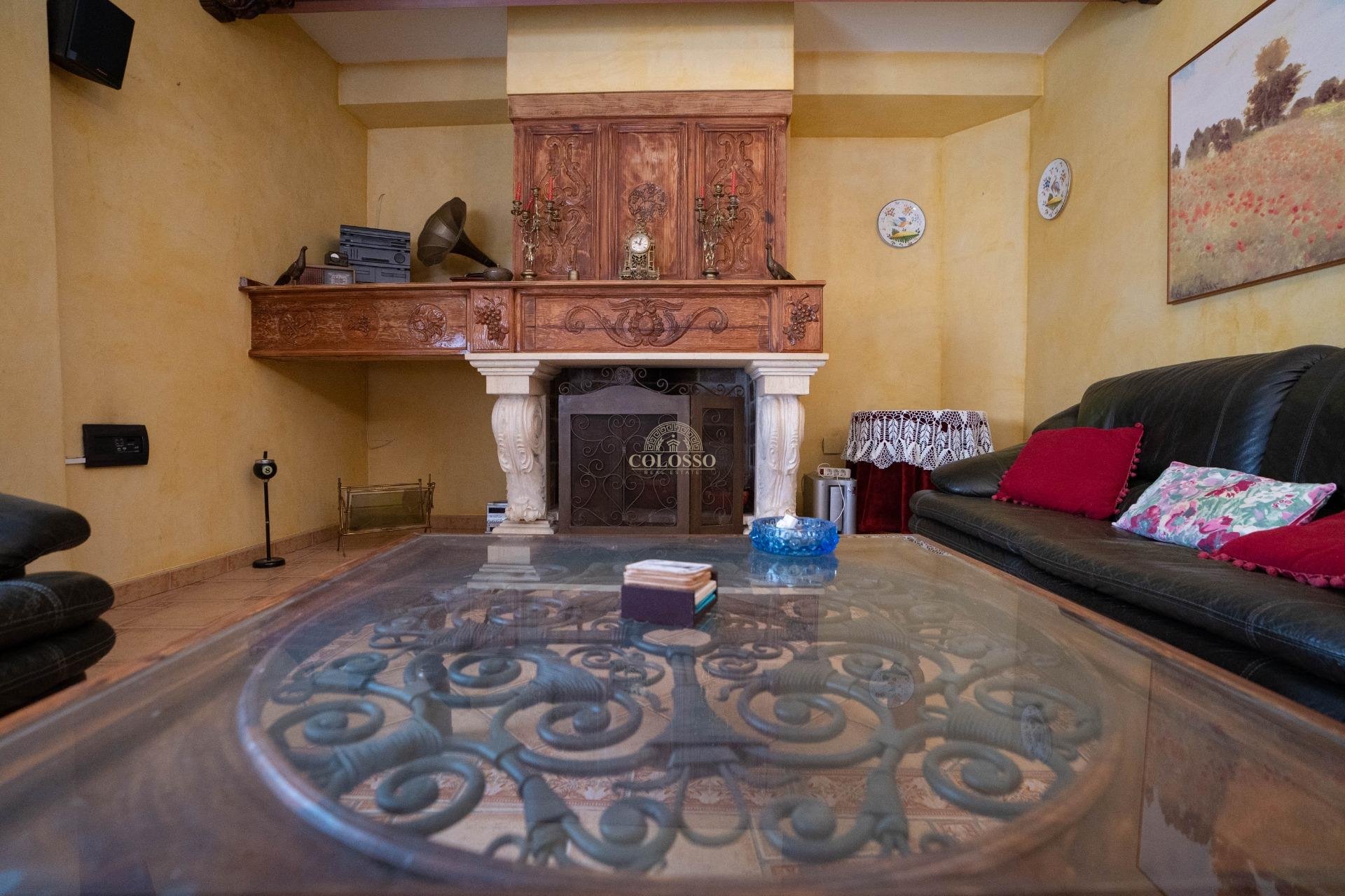Resale - Inmueble singular -
San Miguel de Salinas - CENTRO
