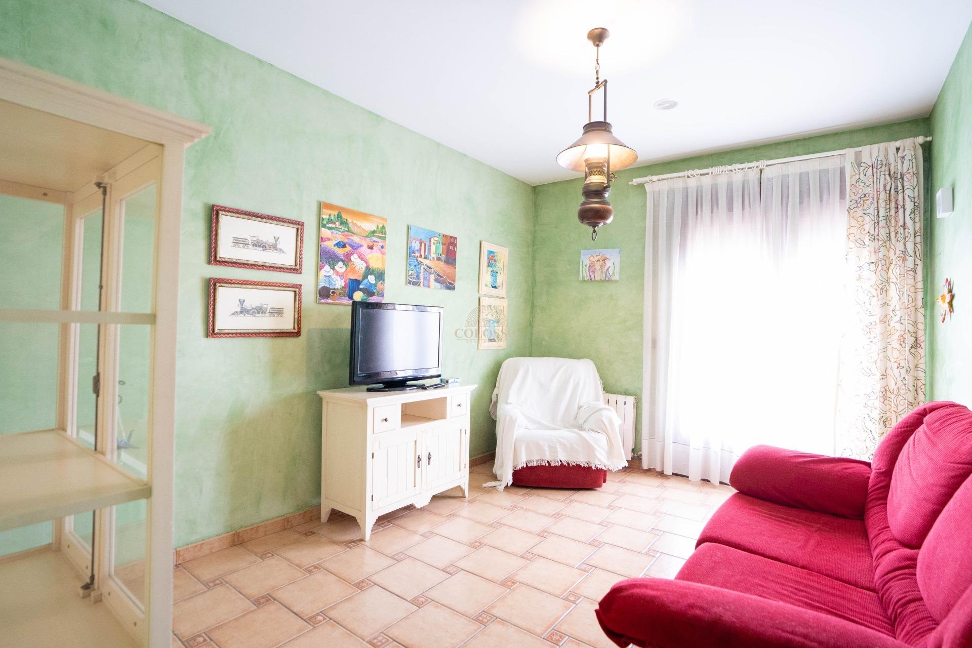 Resale - Inmueble singular -
San Miguel de Salinas - CENTRO