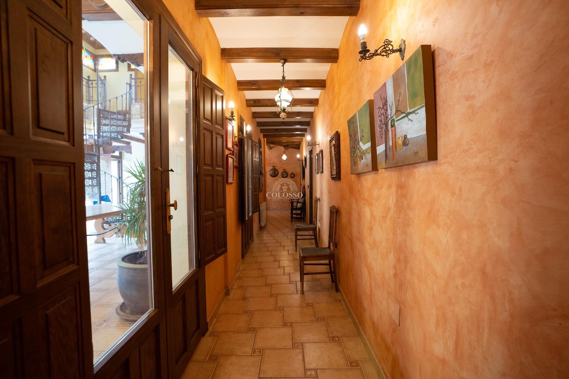 Resale - Inmueble singular -
San Miguel de Salinas - CENTRO