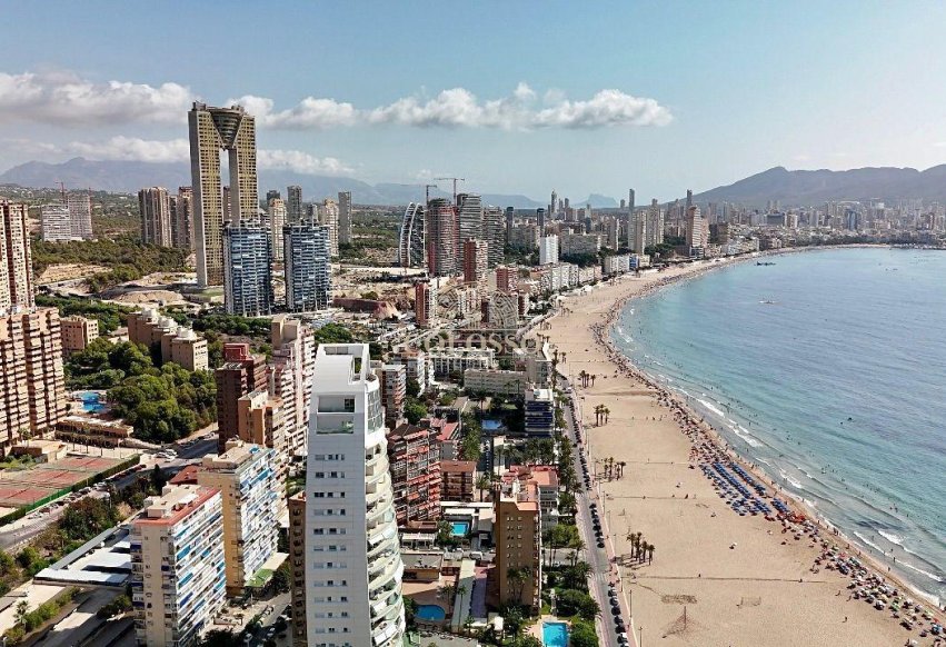 Resale - Pareado -
Benidorm - Cala de Benidorm