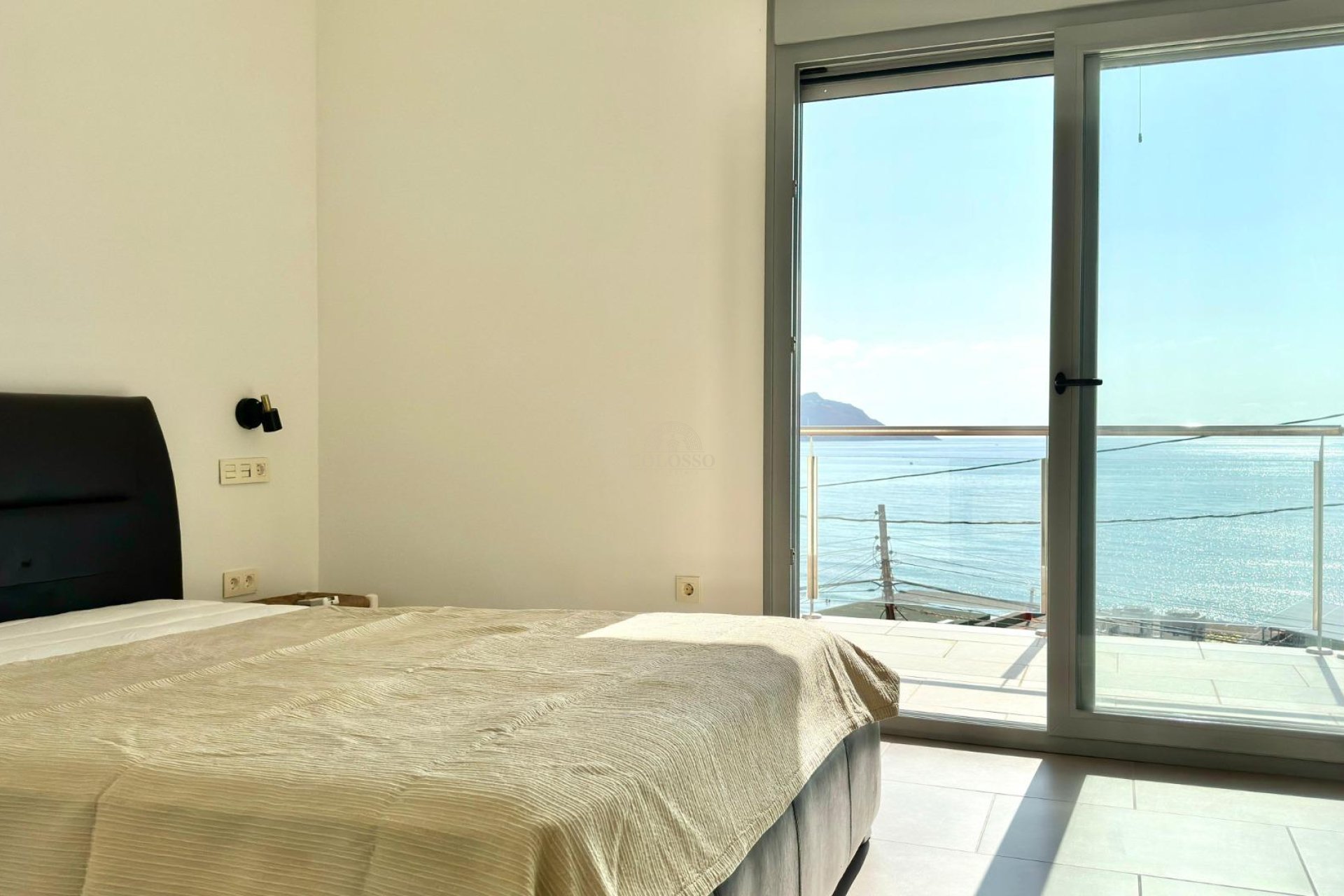 Resale - Pareado -
Benidorm - Cala de Benidorm