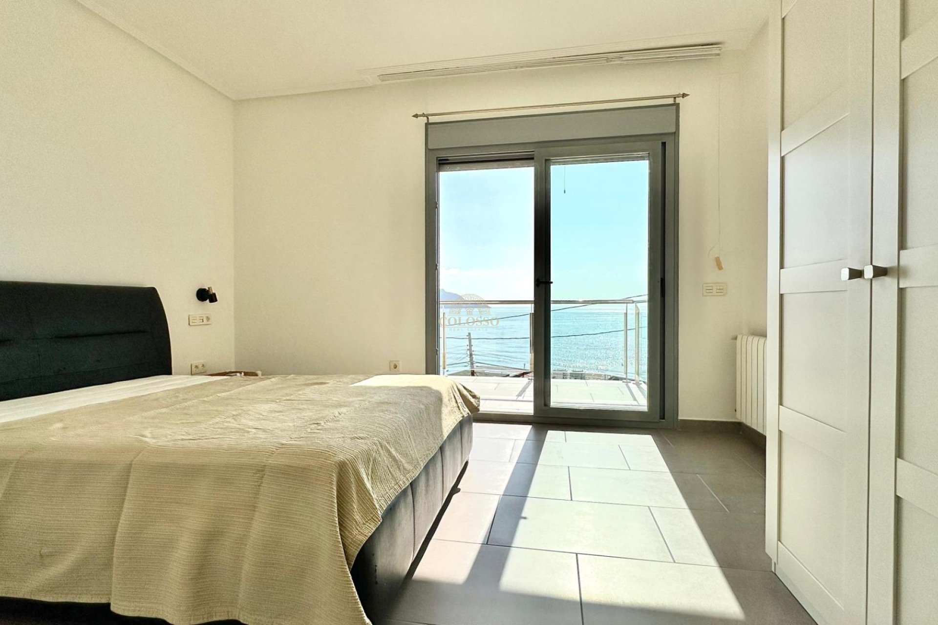 Resale - Pareado -
Benidorm - Cala de Benidorm