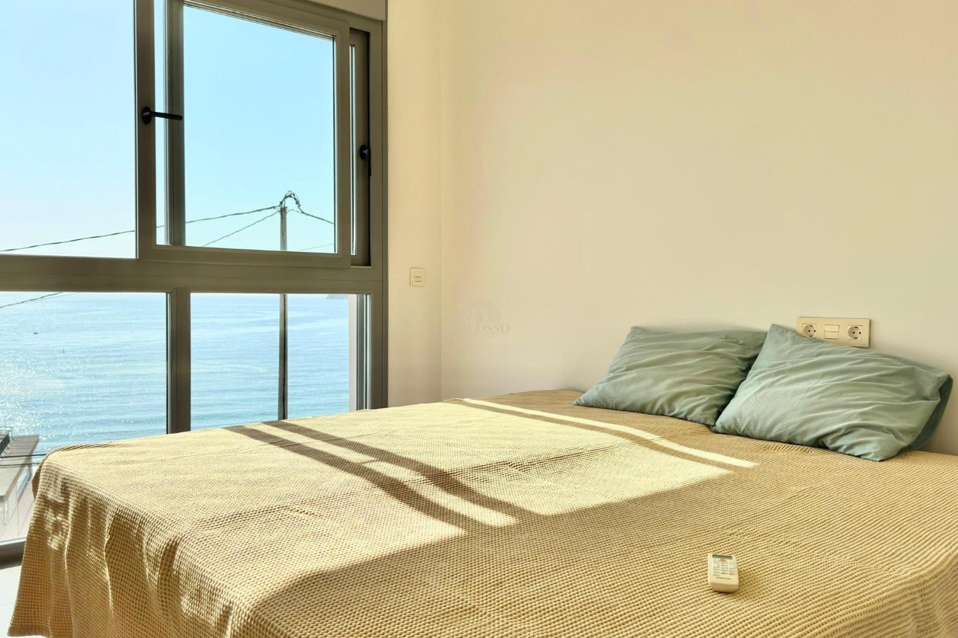 Resale - Pareado -
Benidorm - Cala de Benidorm
