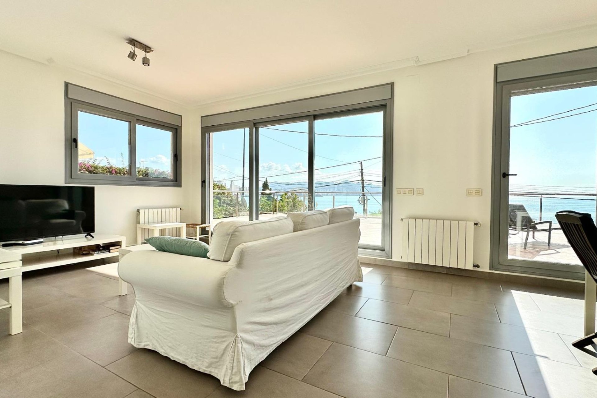 Resale - Pareado -
Benidorm - Cala de Benidorm