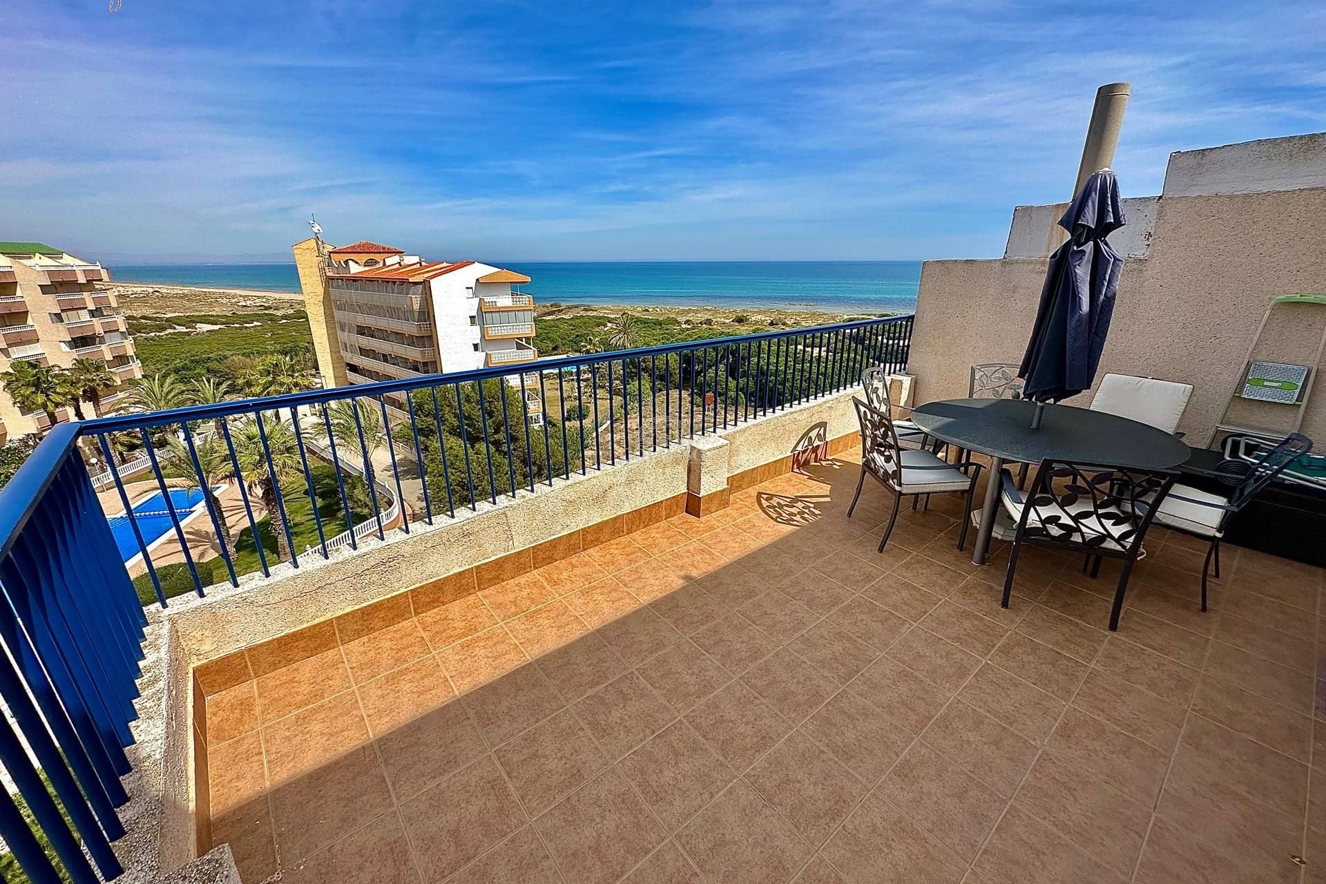 Resale - Penthouse -
Torrevieja - La Mata