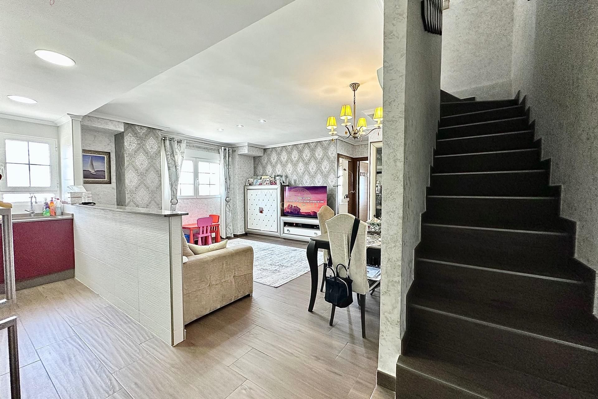 Resale - Penthouse -
Torrevieja - La Mata