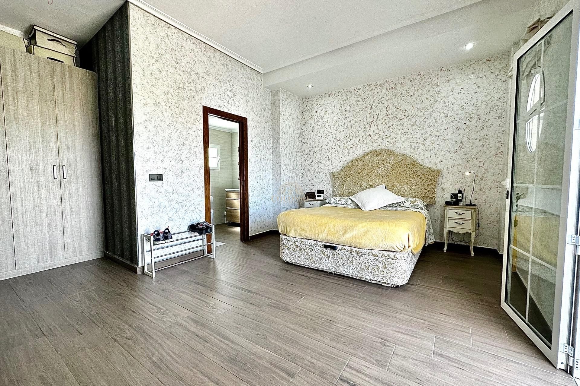 Resale - Penthouse -
Torrevieja - La Mata