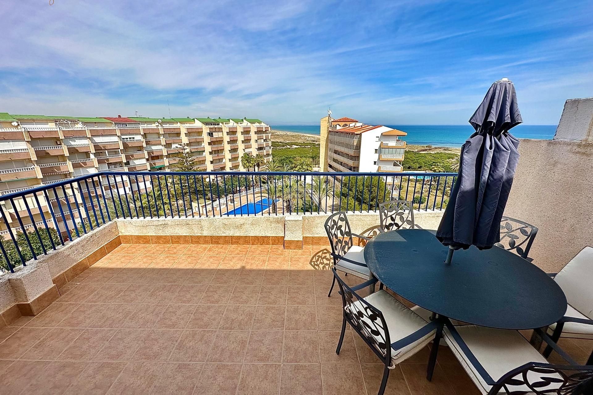 Resale - Penthouse -
Torrevieja - La Mata
