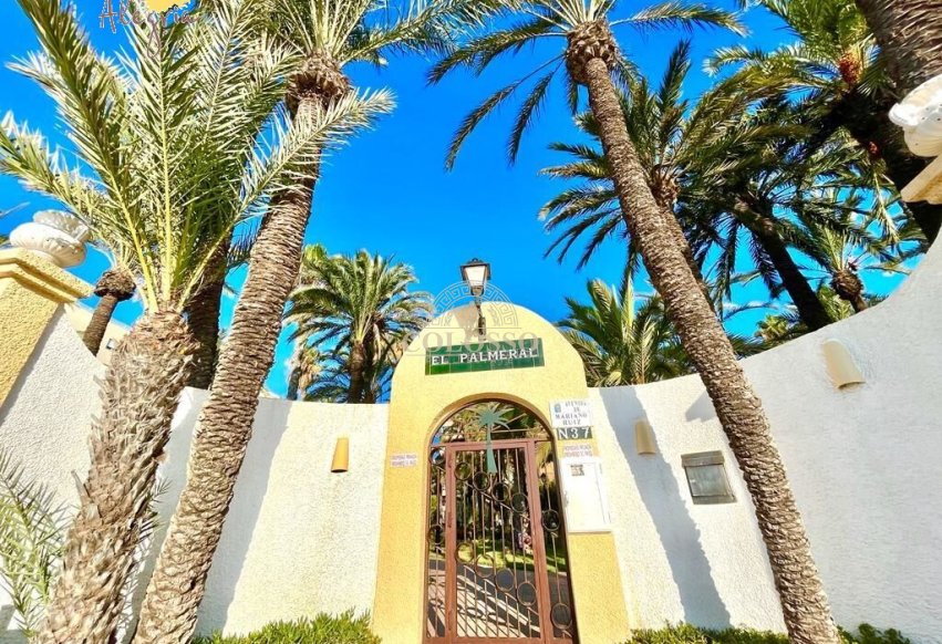 Resale - Penthouse -
Torrevieja - Playa de los Locos