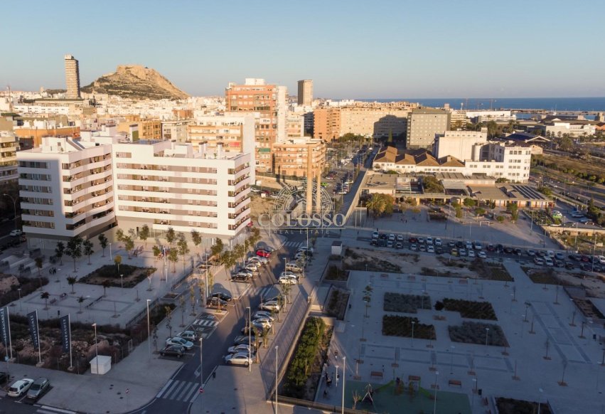 Resale - Piso -
Alicante - Benalua