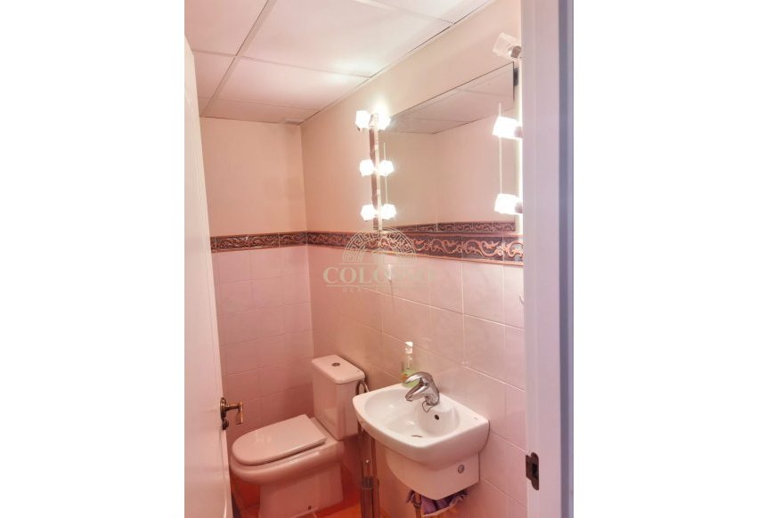 Resale - Piso -
Benidorm - Avenida Beniarda