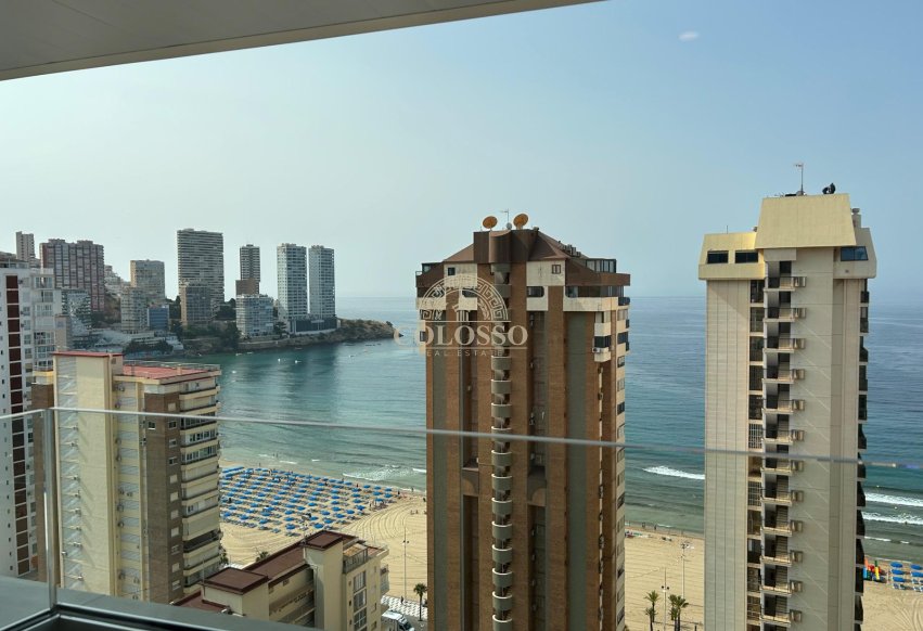 Resale - Piso -
Benidorm - Levante