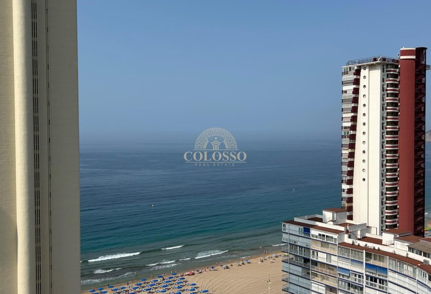 Resale - Piso -
Benidorm - Levante