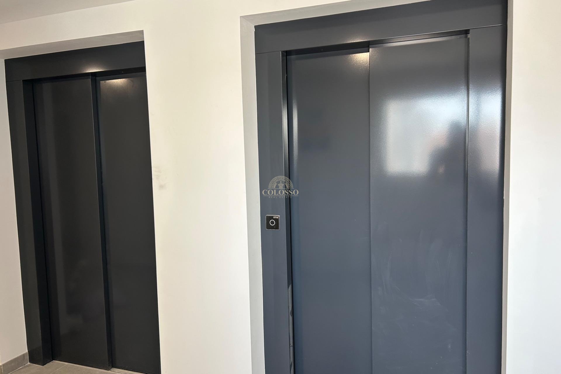 Resale - Piso -
Benidorm - Levante