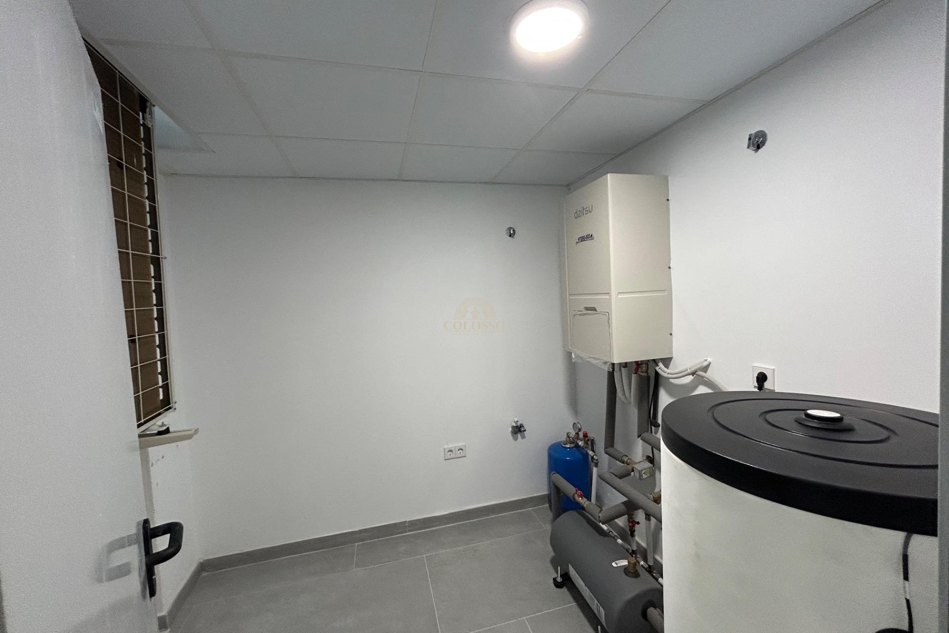 Resale - Piso -
Benidorm - Levante
