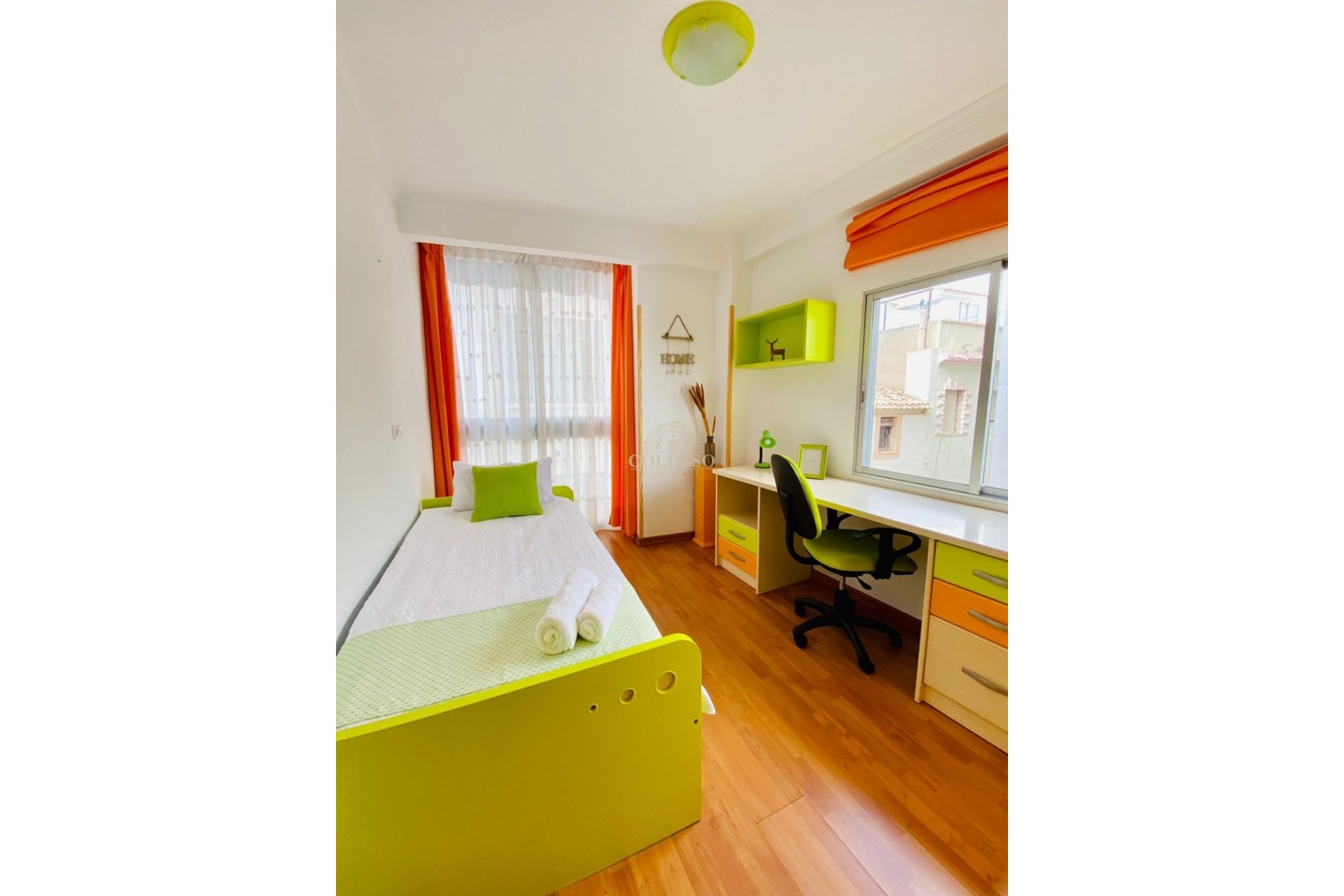 Resale - Piso -
Benidorm - Poniente